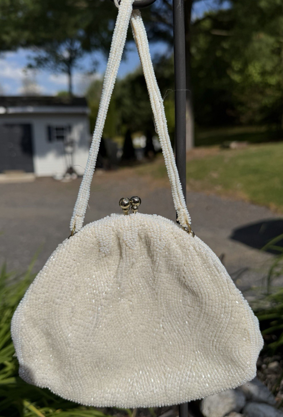 VTG 1950’S Richere Bag By Walborg White Swirl Beaded Kisslock Clamshell 5″ Drop