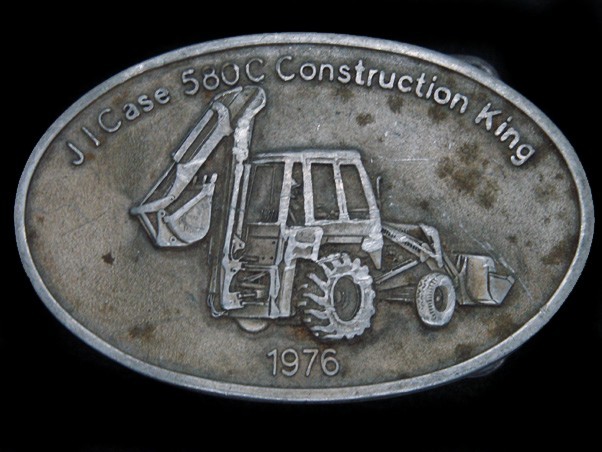 TA03113 VINTAGE 1976 **J I CASE 580 C CONSTRUCTION KING** BELT BUCKLE