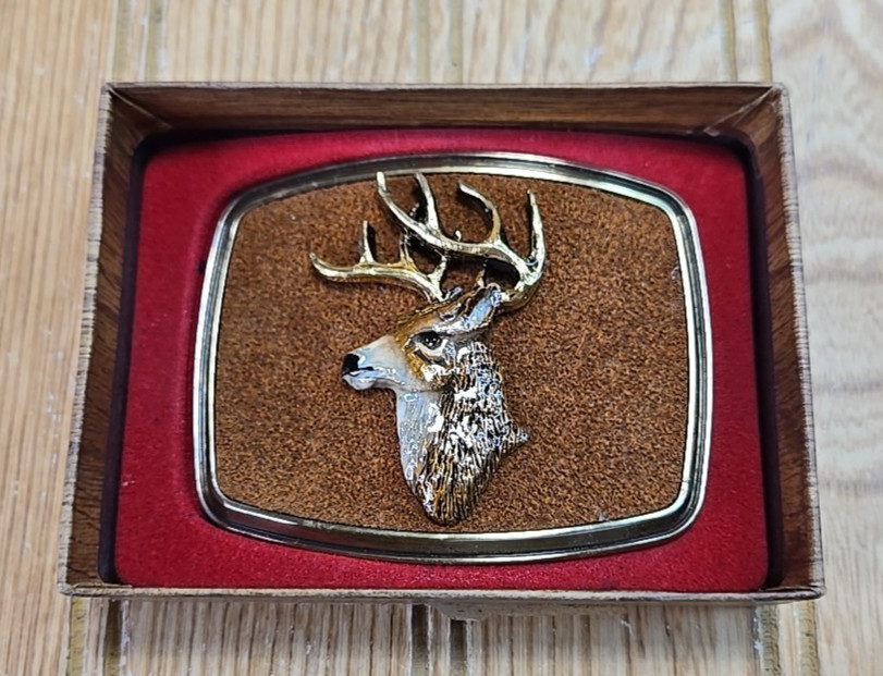VTG 80s Raintree Belt Buckle Buck Whitetail Deer Antler 3D Gold Tone w/ Velvet