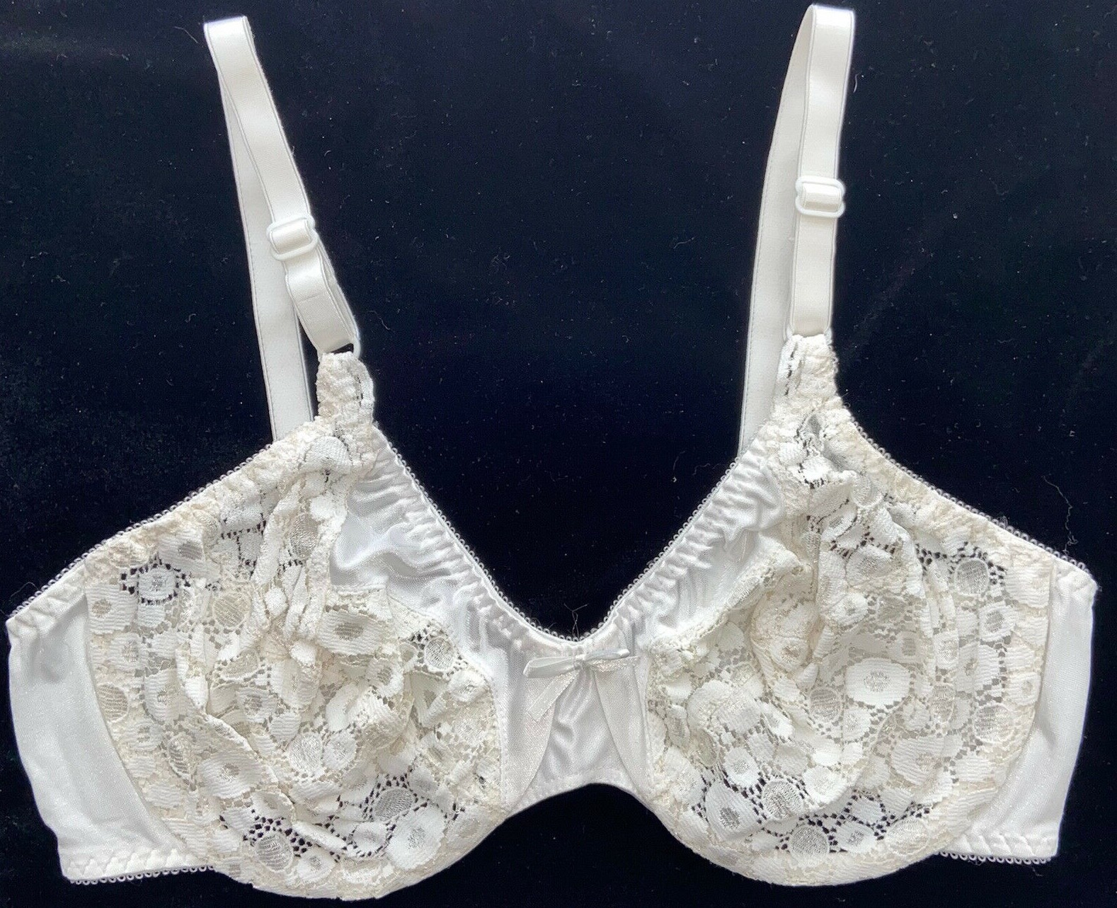 Vintage Bali White Circle Lace Mesh Underwire Bra 36C Unlined Elastic Straps