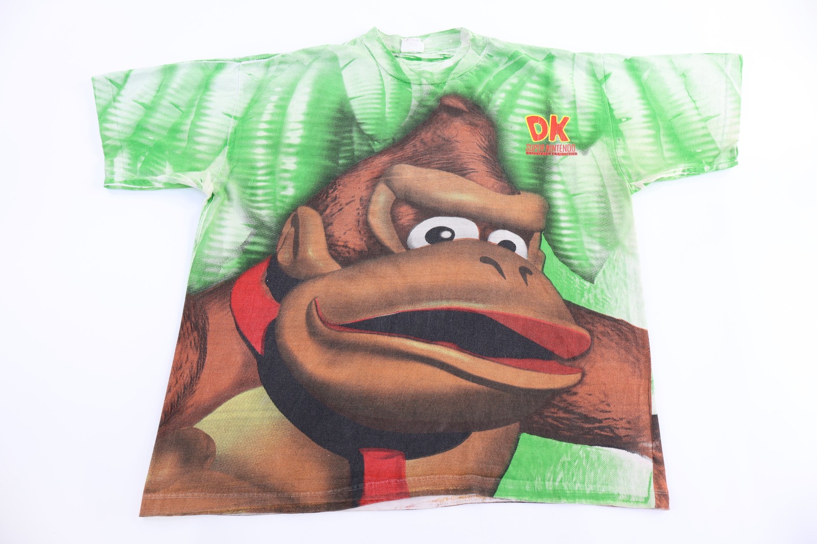 90’s Nintendo Donkey Kong Country All Over Graphic T-shirt