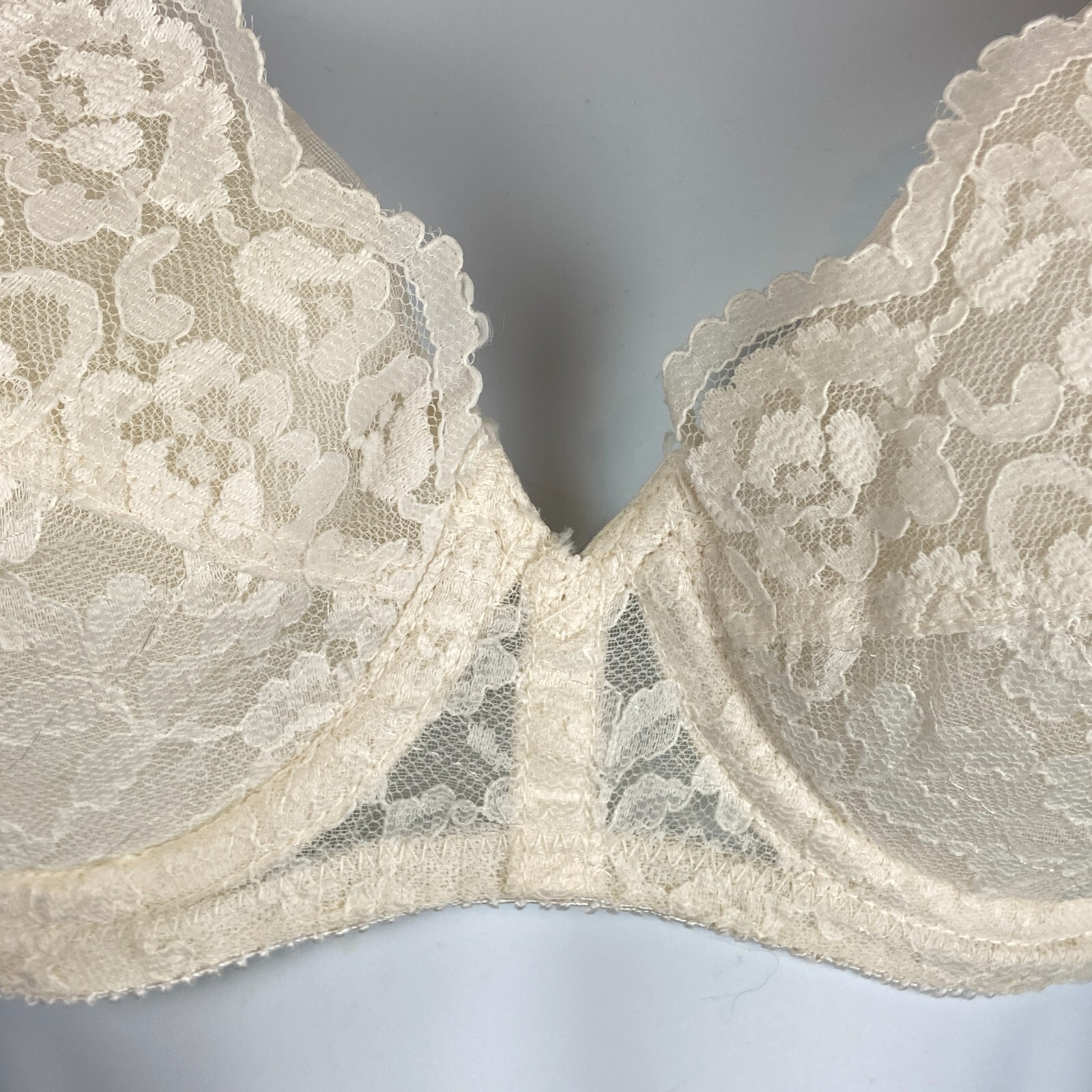 Vintage JC Penney’s Adona Soft Cup Underwire Bra Ivory Size 34C Style 2202