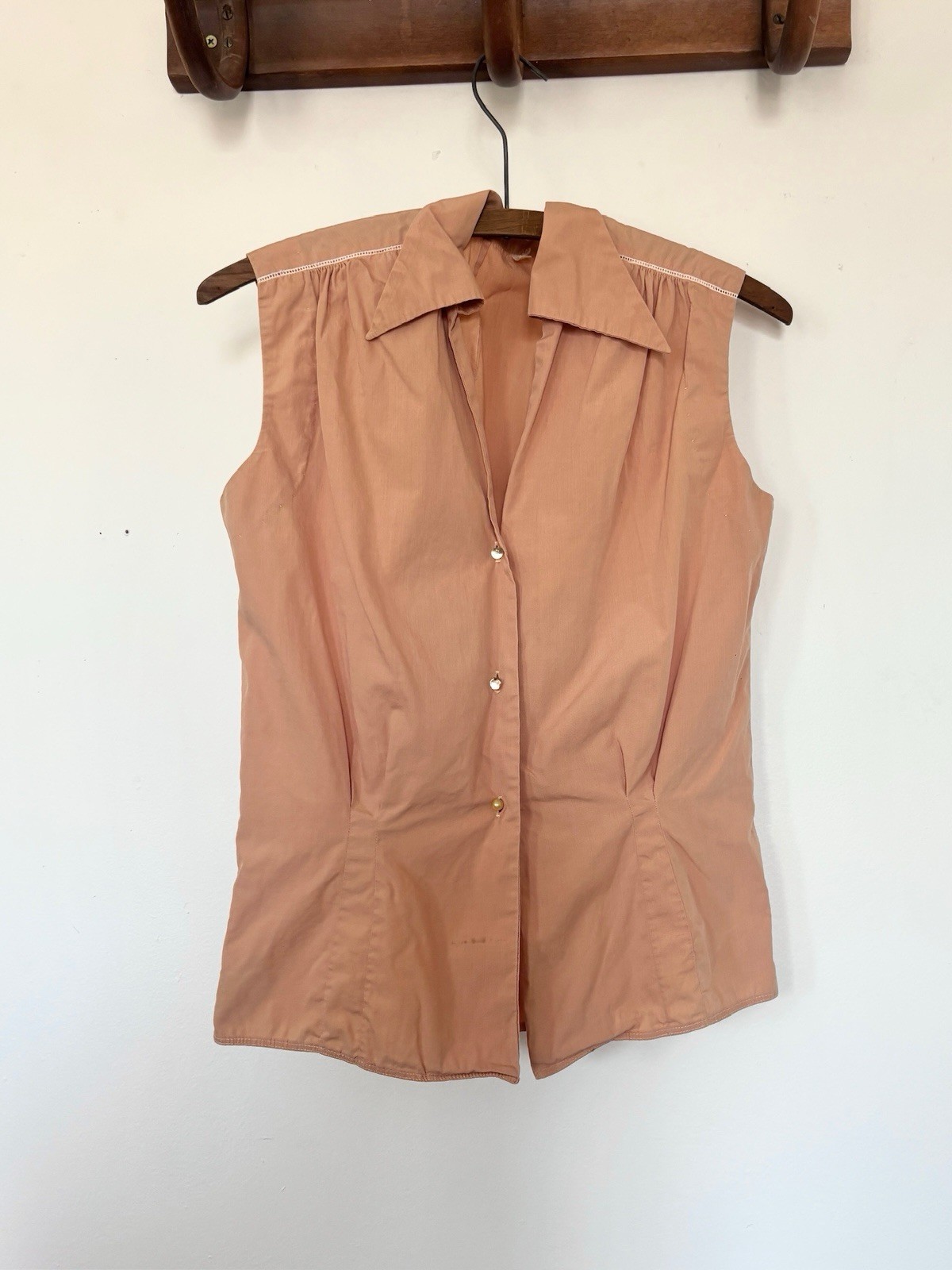 Vintage 1940s Sleeveless Cotton Collated Button Up Top Blouse Darts Tailored MED