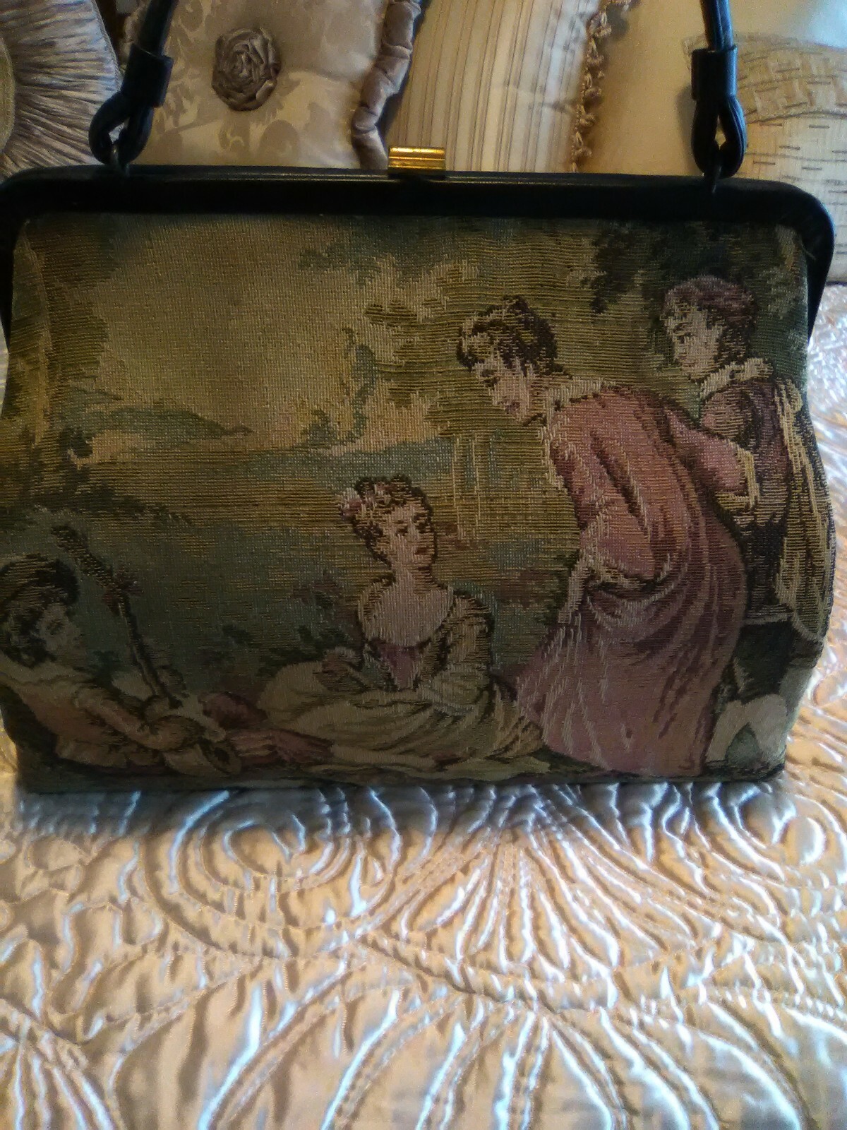 SOURE  SATCEL HANDBAG TAPESTRY WITH FABULOUS COUNTRYSIDE  SCENERY !!!! BEAUTIFUL