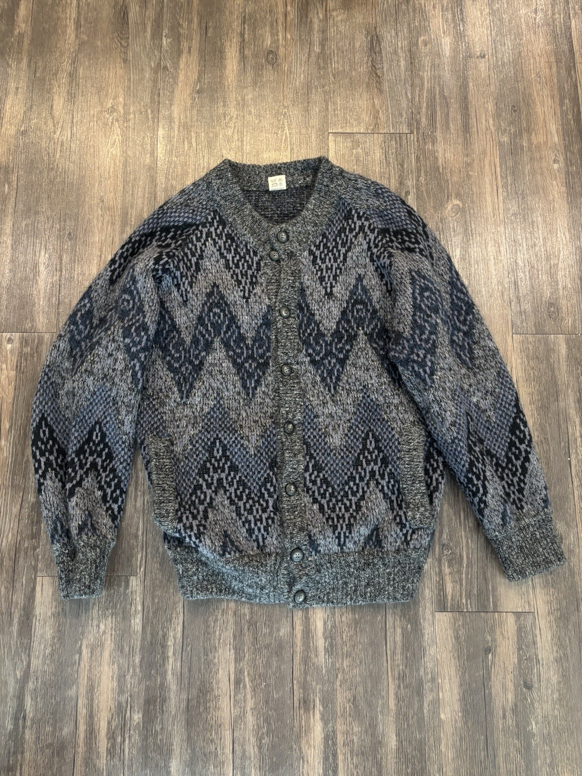 100% Virgin Wool Cardigan Sweater Made In Italy Heavy Knit Geometric Pattern L