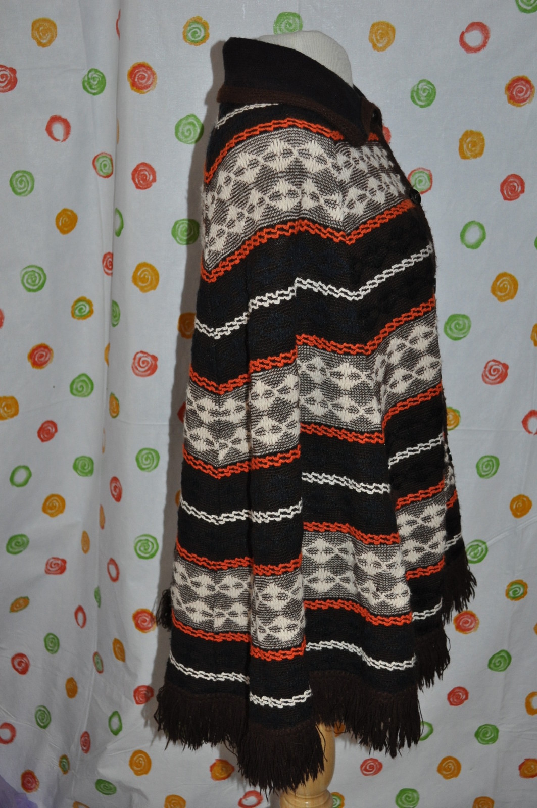 VINTAGE 70’s BROWN ORANGE GEOMETRIC fringed CAPE long shawl boho HIPPIE SWING