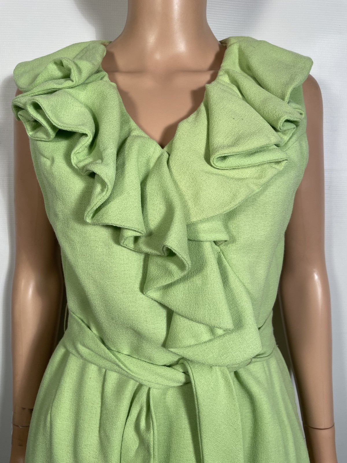Vintage 1960s Frilly Ruffle Collar Key Lime Green Dress Size S