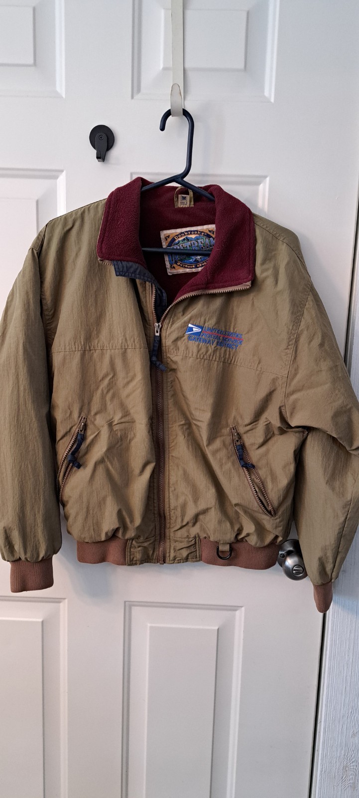 Dunbrooke Upstream Jacket With USPS Gateway District Logo Size Medium