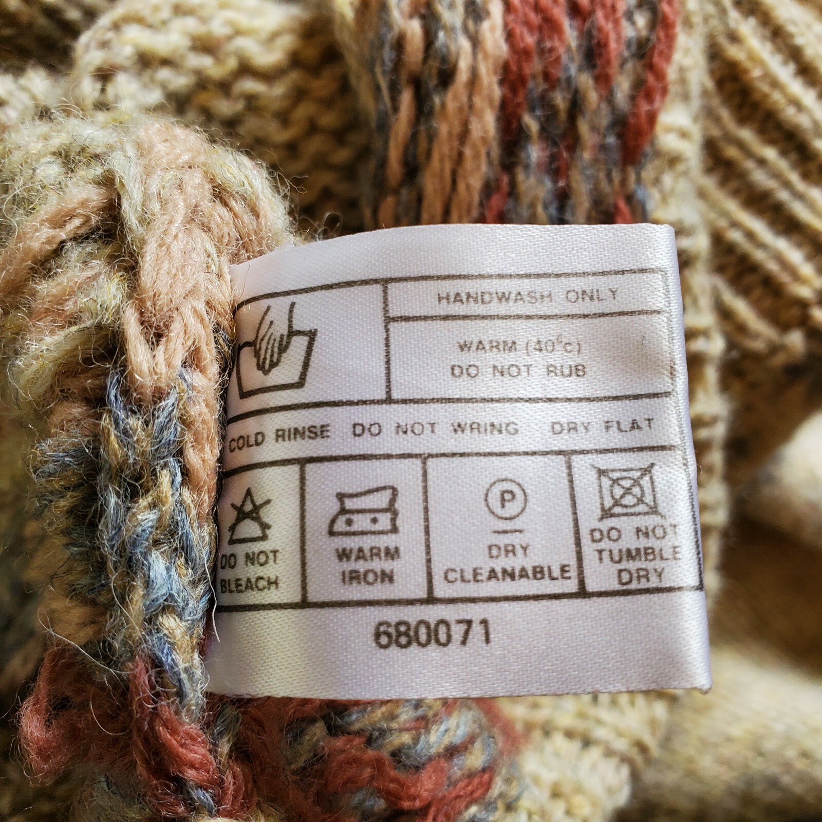 The Clever Shepherd Pure New Wool Sweater Beige, Cream, Pink Patterned