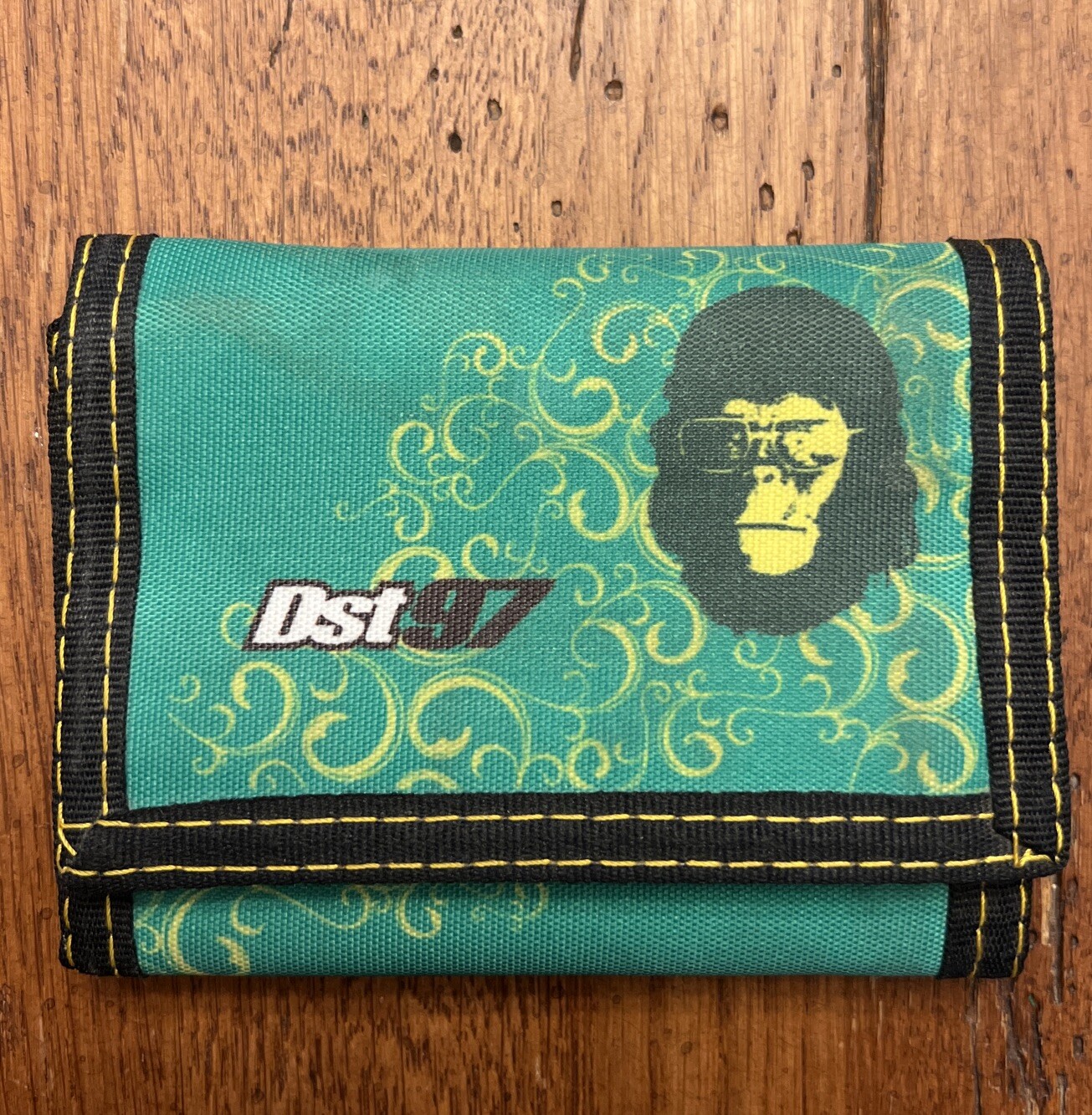 Vintage Dst97 Gorilla Wallet Green