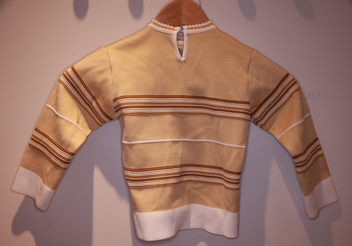 Vintage Knit Sweater Long Sleeve Brown Beige White Striped Approx 134 ***Stains