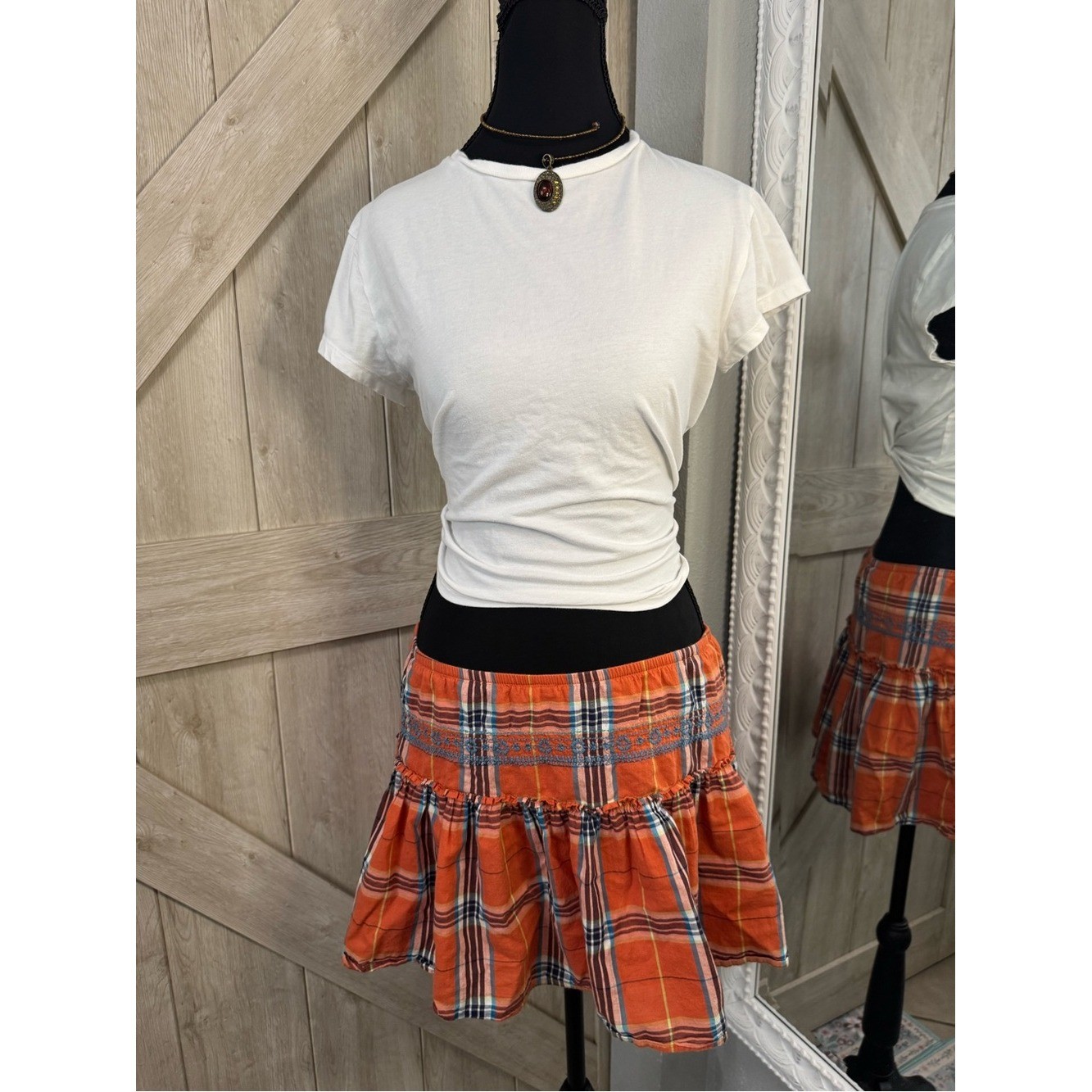 Vintage Y2K Old Navy Plaid Tiered Mini Skirt – Medium