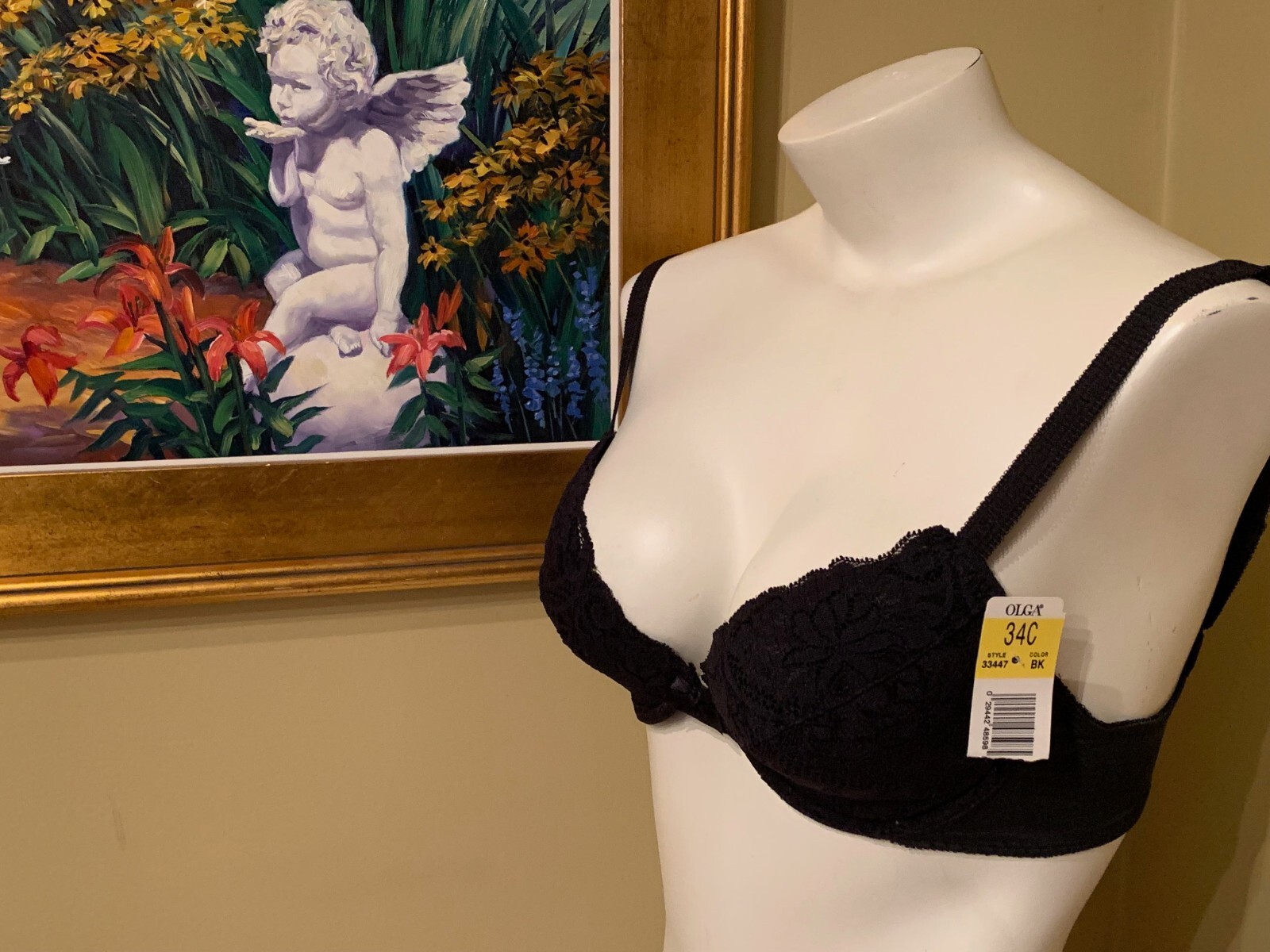 VINTAGE OLGA ~ BLACK LACE LIGHTLY PADDED PLUNGE UNDERWIRE BRA ~ SIZE 34C