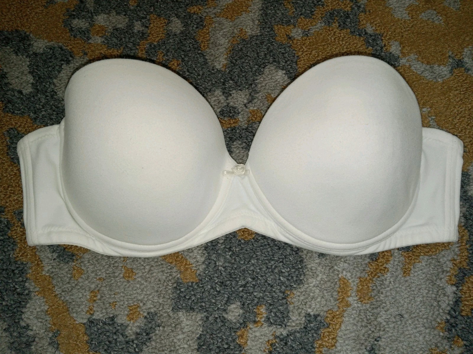 Vintage Victoria’s Secret Strapless White Bra 36B Wired, Lightly Padded 2002 Y2K