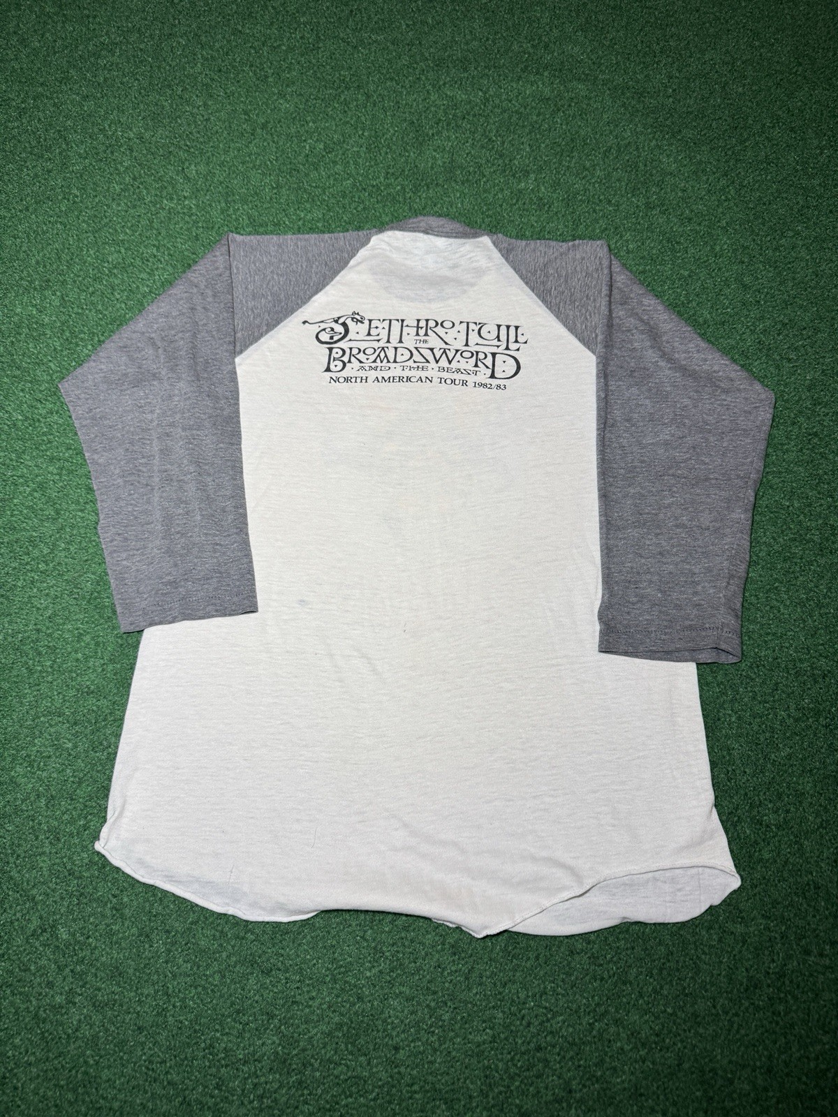 Jethro Tull 80s Raglan Concert Shirt 19×26 L/XL Vintage Broadsword Tour Band
