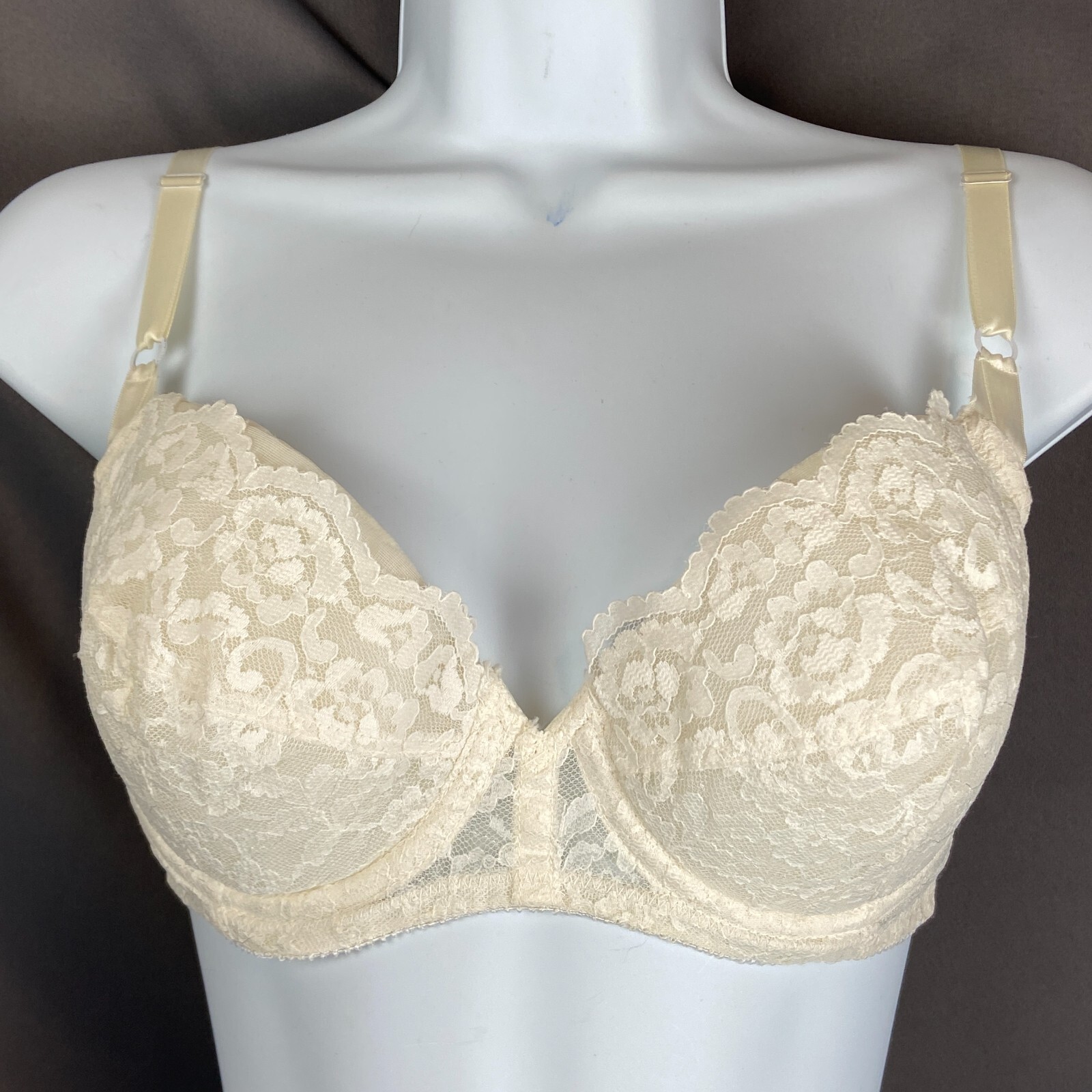 Vintage JC Penney’s Adona Soft Cup Underwire Bra Ivory Size 34C Style 2202