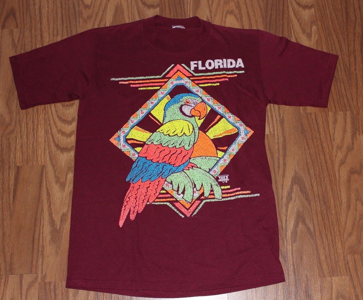 vtg FLORIDA t shirt size S/M puffy paint PARROT colorful thin knit EC