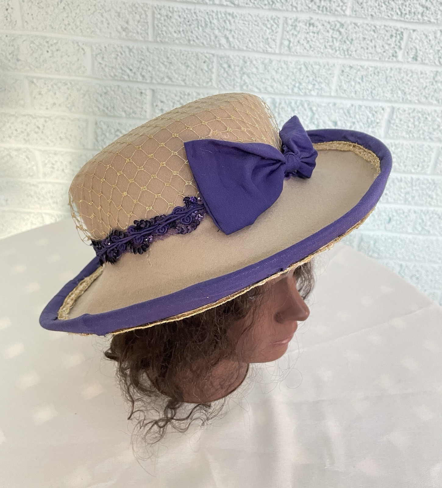 Vtg Wool Women’s Brim Hat Nude Purple Net Bead Bow Detail