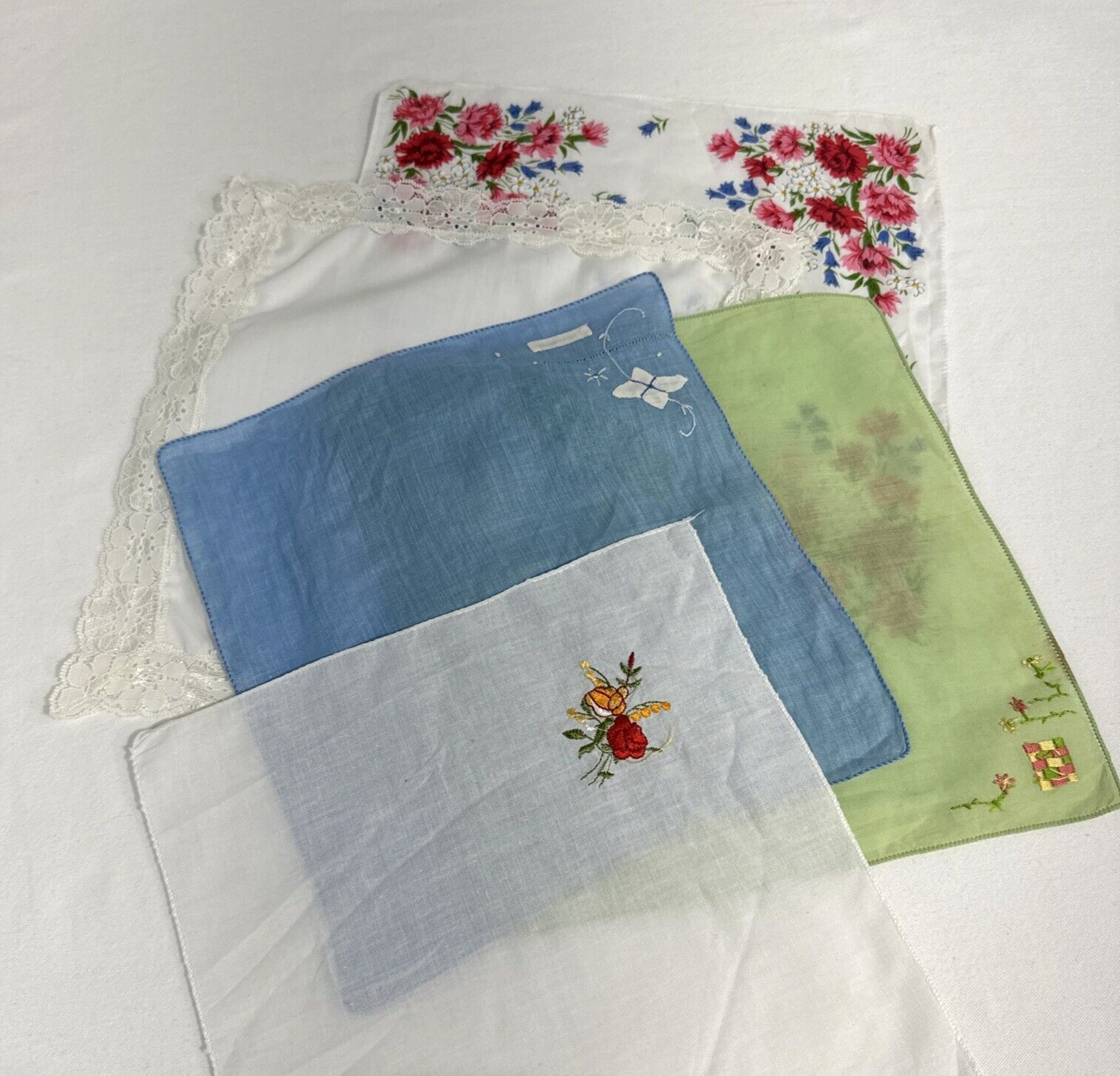 Vinterage Embroidered Handkerchiefs Lace Floral White Blue Green 5pc Lot