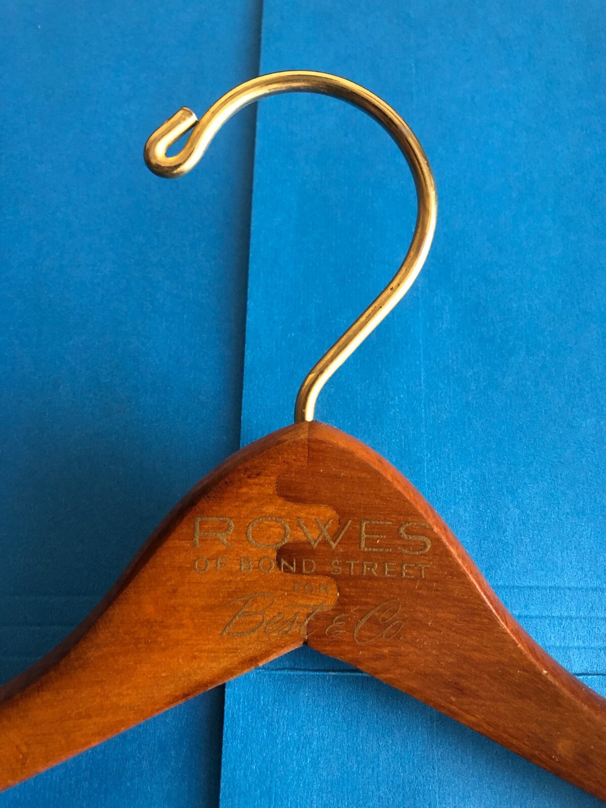 Vintage 1960s Rowes of Bond Street for Best & Co Wishbone Wood Boys Suit Hanger
