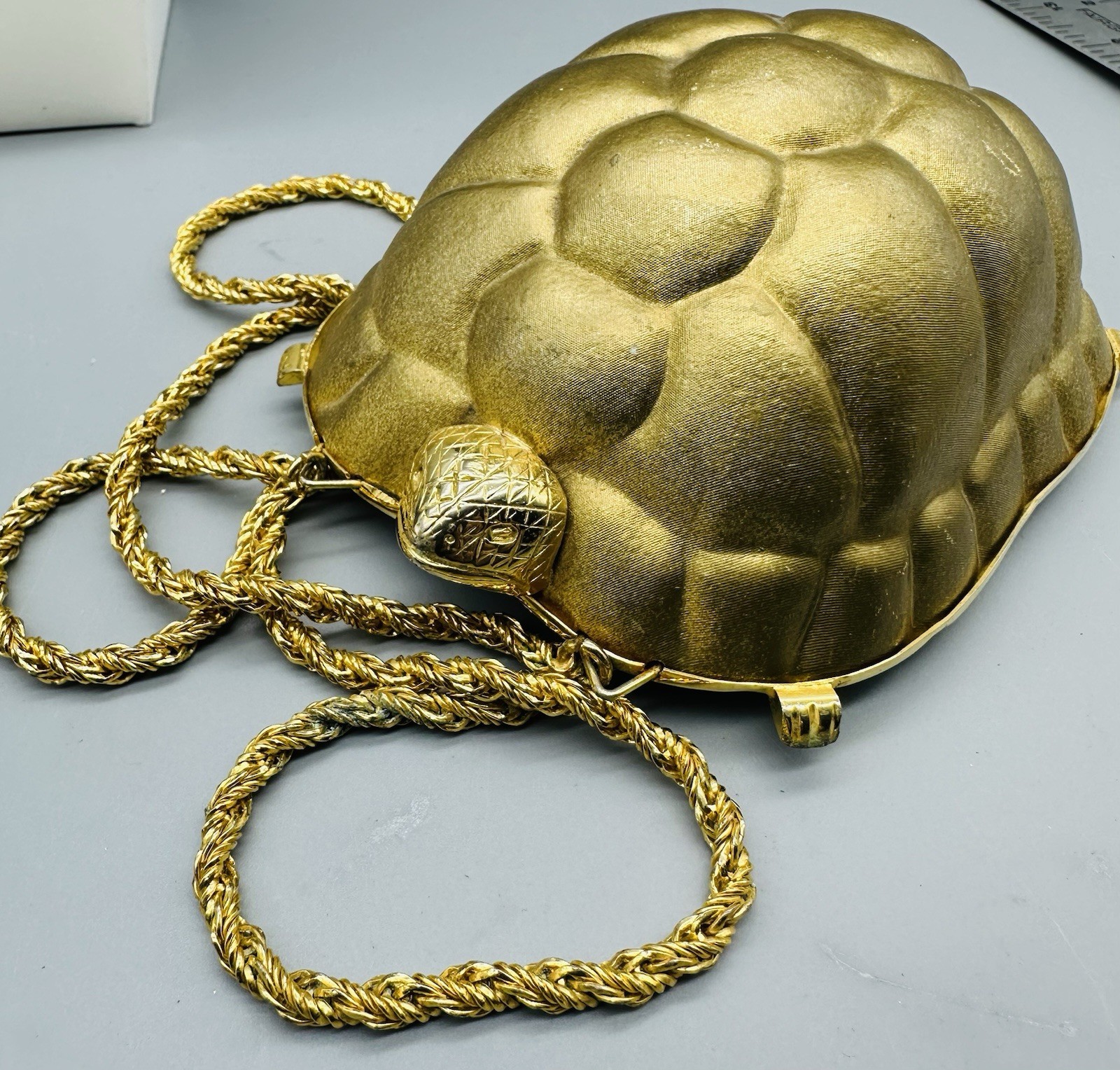 Vtg Walborg Gold Turtle Purse-Clutch Gold Tone Chain Made in italy 1960-80 Rare