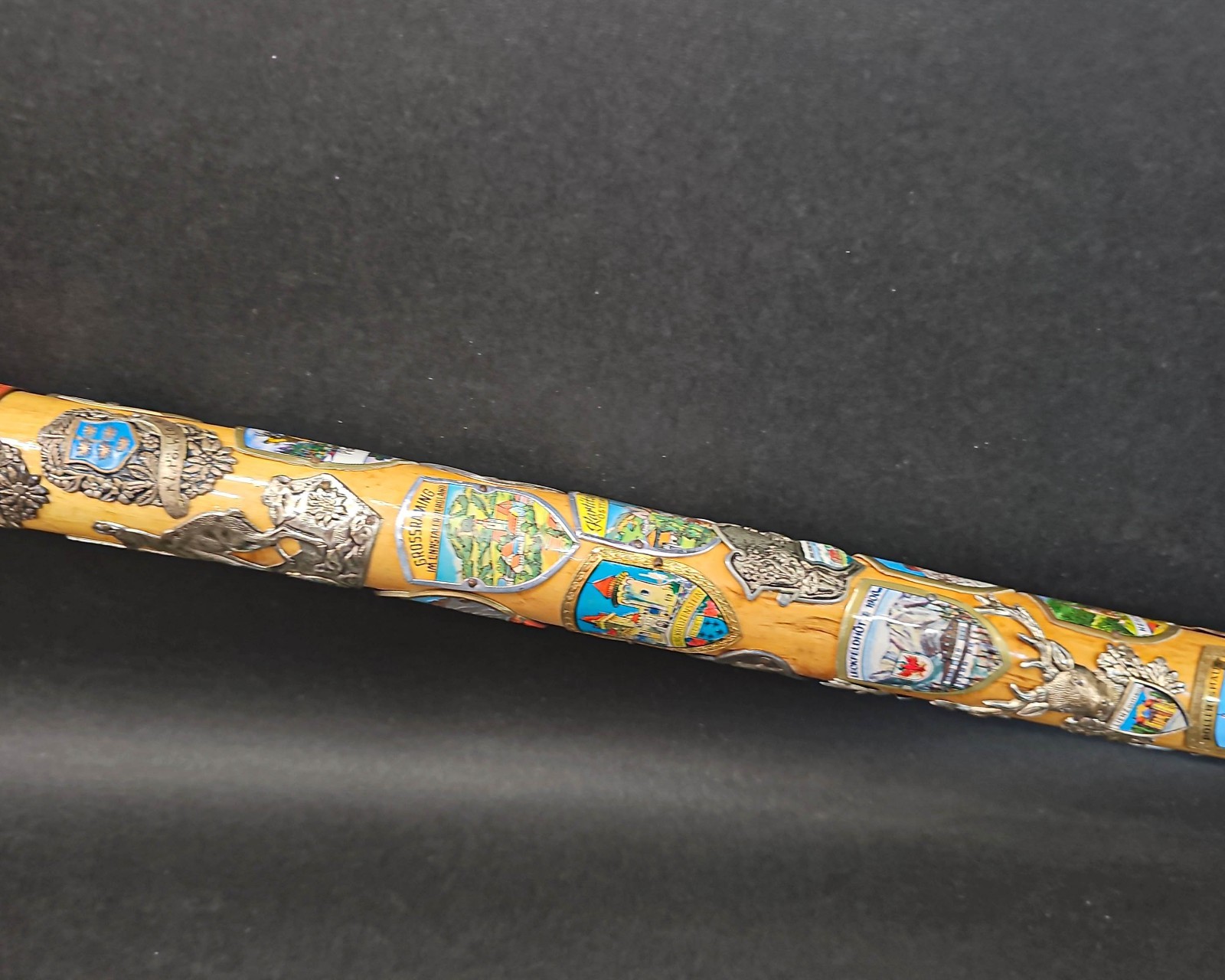 Vintage Unusual Walking Stick 44 x badge