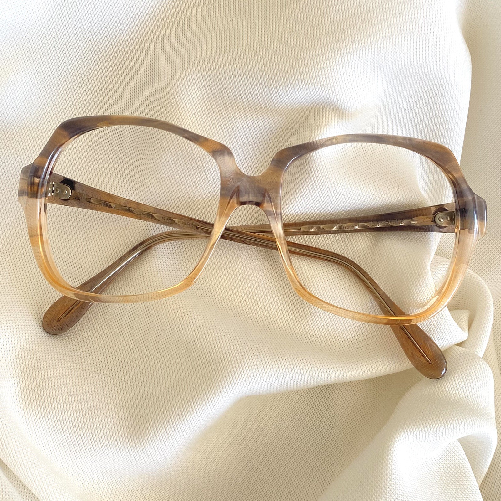 Vintage Tangerine Gray NOS Womens FRAMES Eyeglasses Glasses 52 16 135 USA