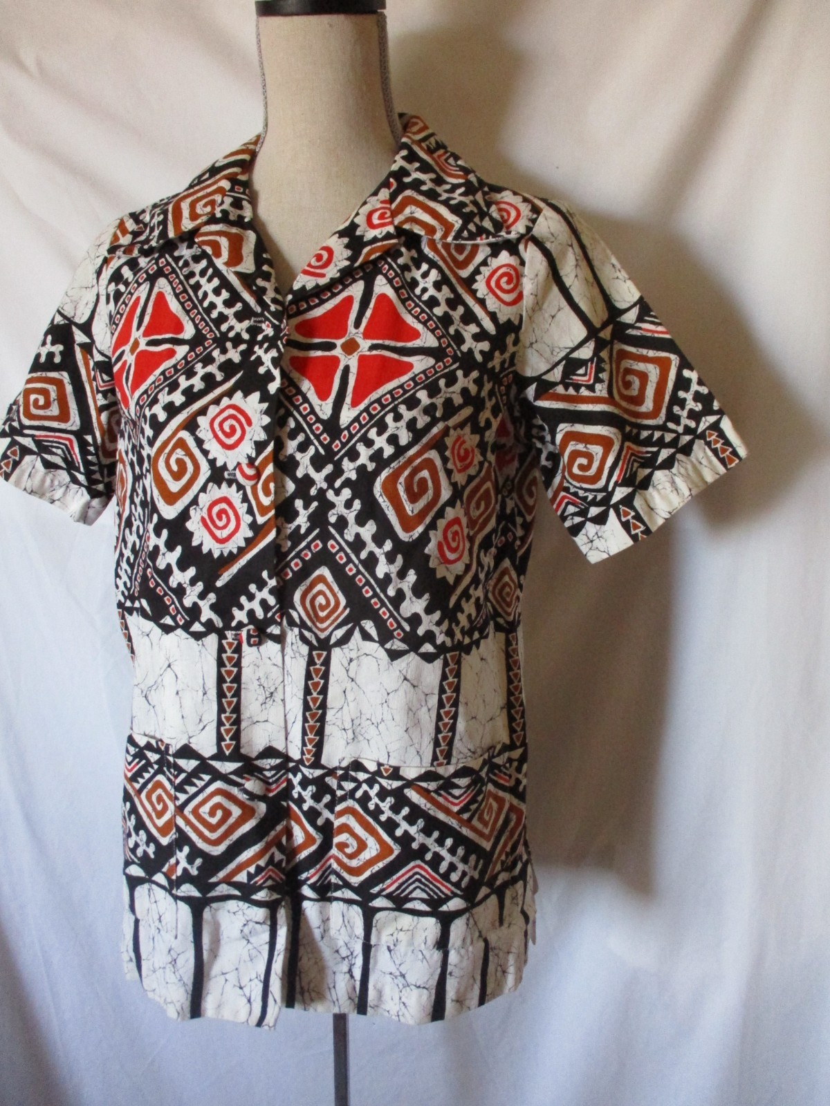 Pacific isle Vintage 70s Top Women M ? Batik Hawaiian Jacket waist pockets Shirt