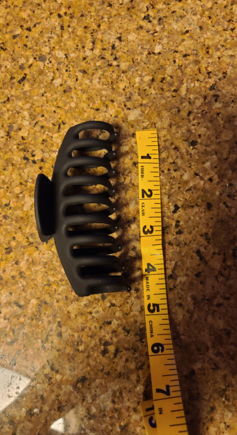 Black Hair Claw Clip