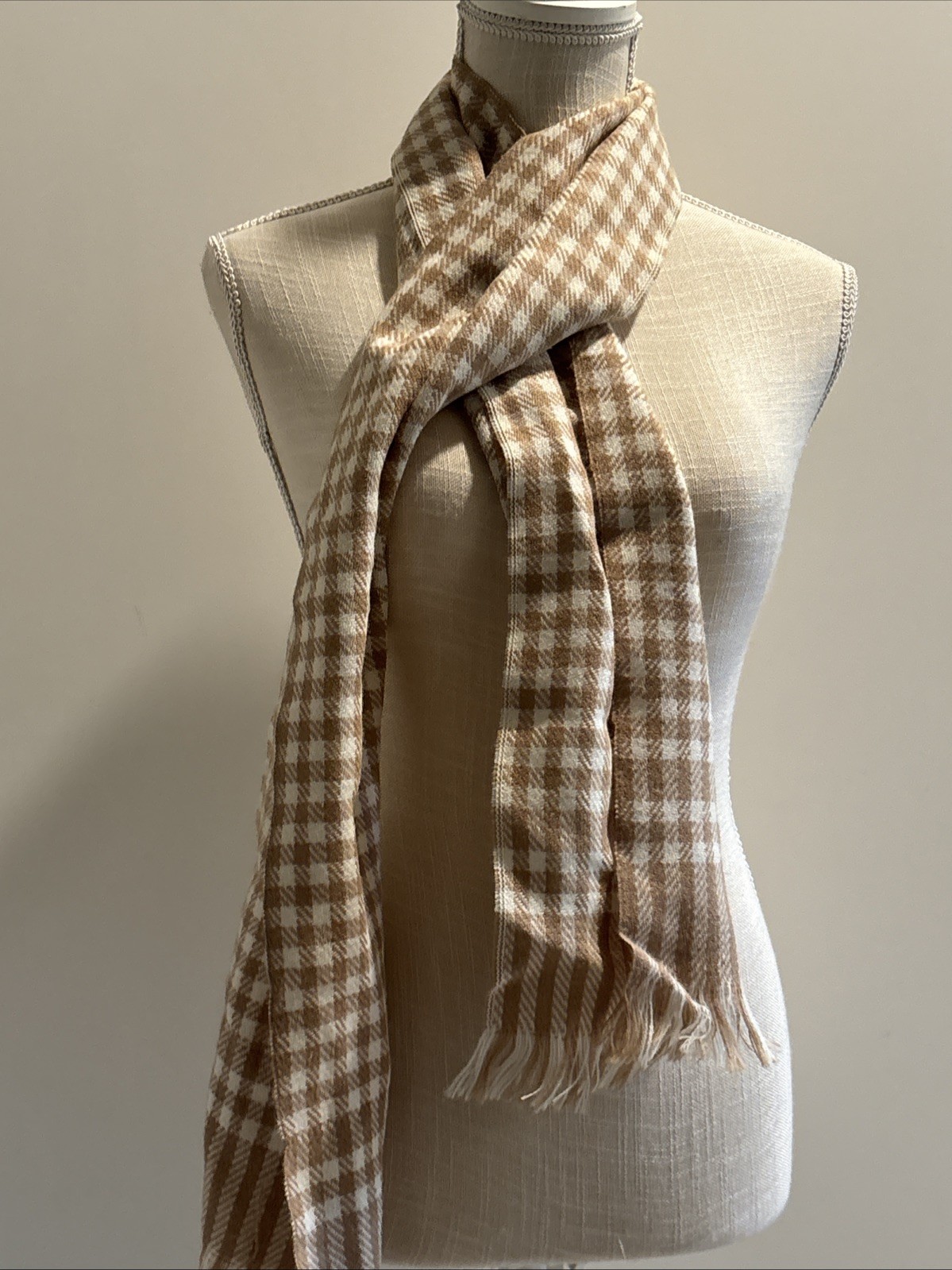 Beige/cream Vintage Scarf 17.5 In X 60in Unbranded Light Weight