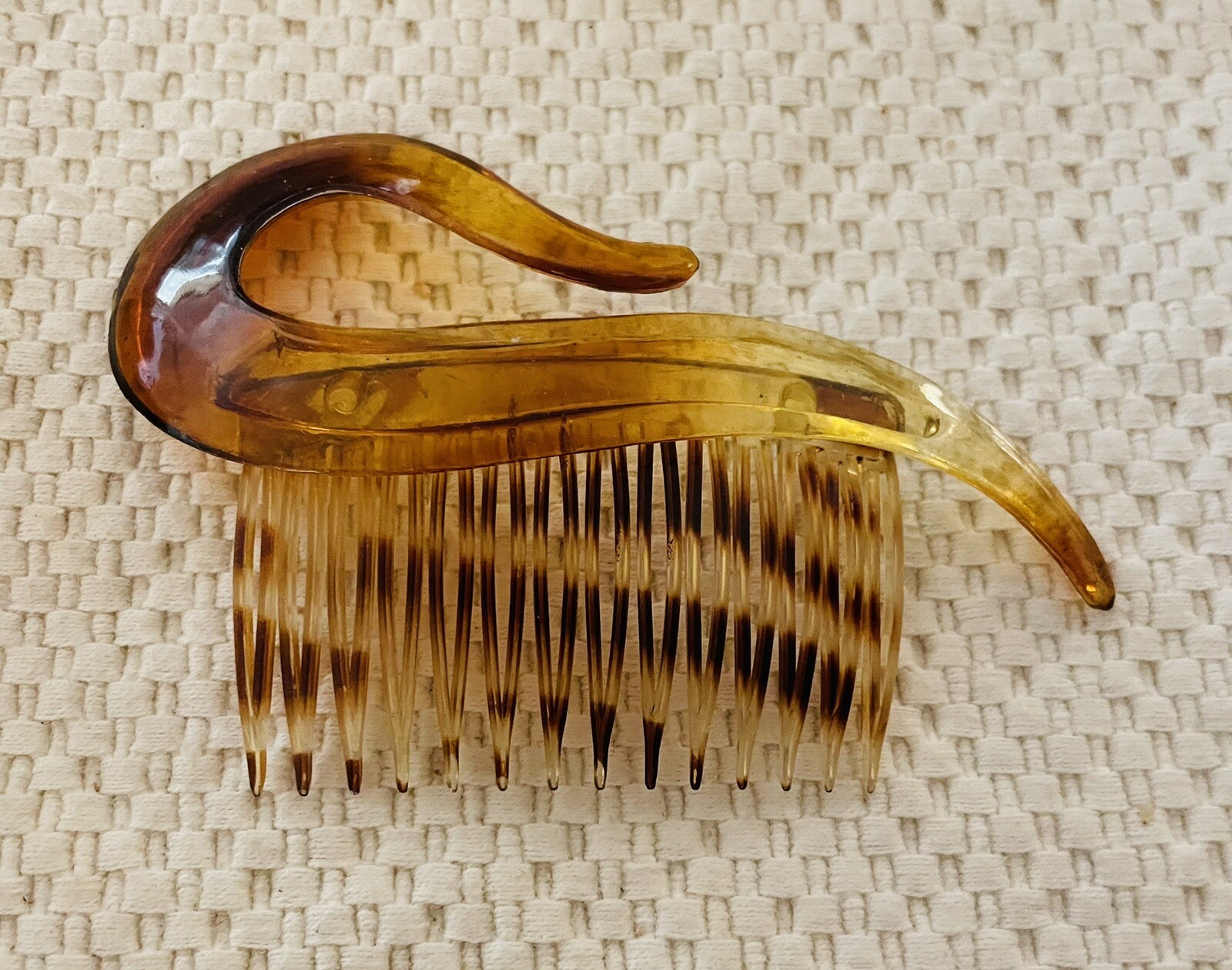 Vintage Celluloid Tortoise Shell Hair Comb Swirl 4 3/4” Wide