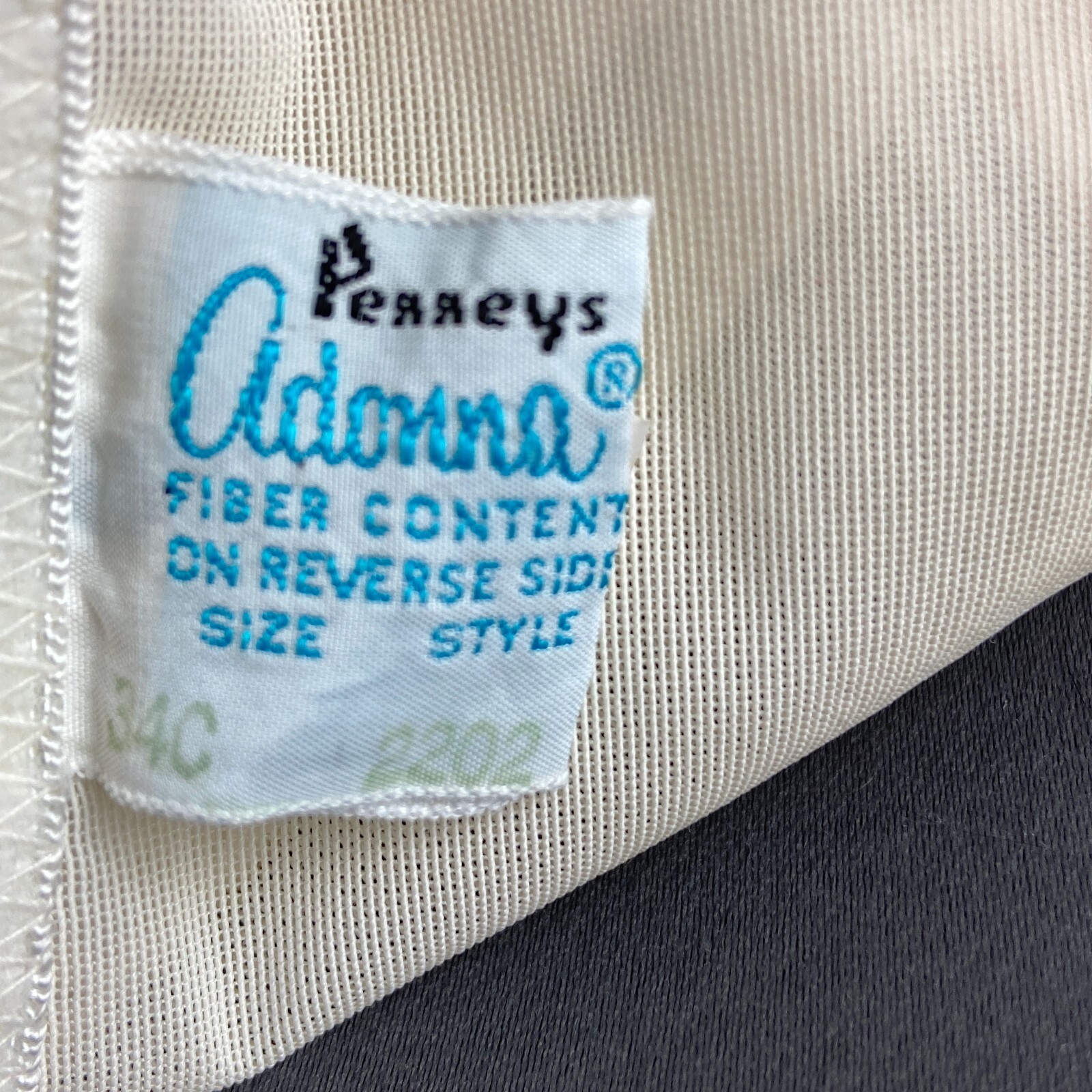 Vintage JC Penney’s Adona Soft Cup Underwire Bra Ivory Size 34C Style 2202