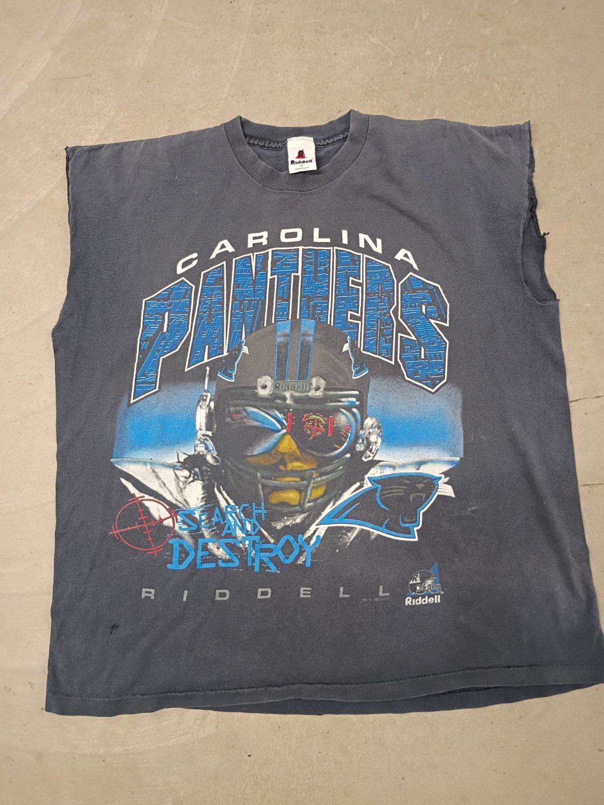 Carolina Panthers Vintage Graphic Sleeveless Tee – Black with Blue Men’s Size L