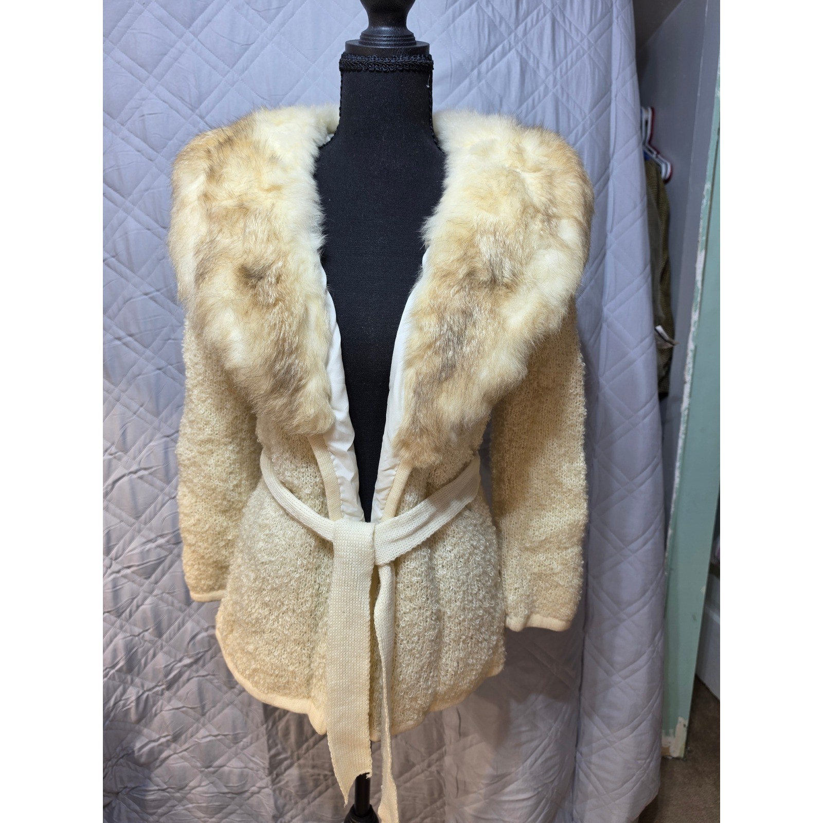Sakri Vintage Cream Boucle Knit Cardigan Real? Faux Fur Collar Belted Sweater M