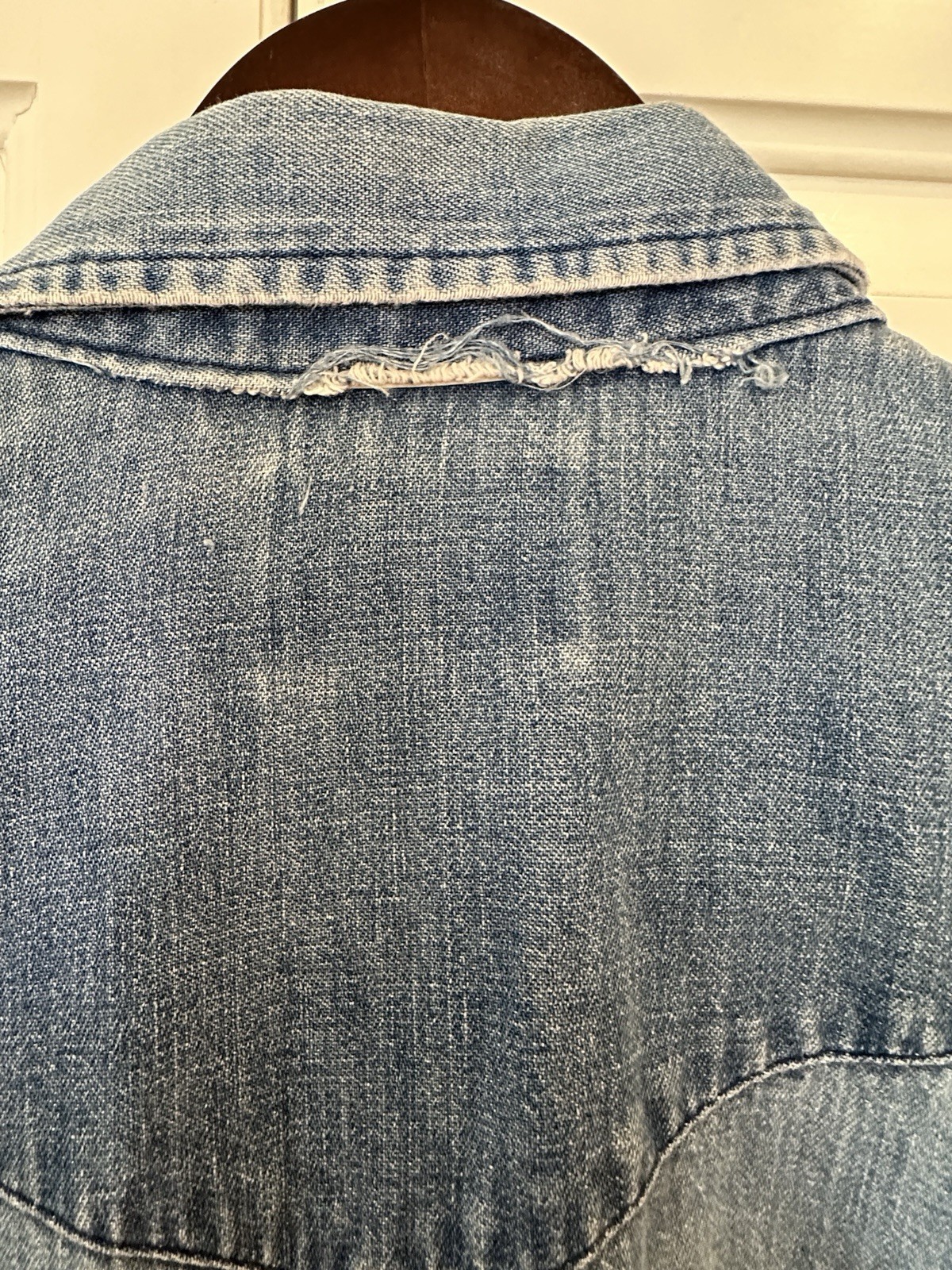 VINTAGE 70s LEE DENIM CHAMBRAY WESTERN PEARL SNAP SHIRT LARGE