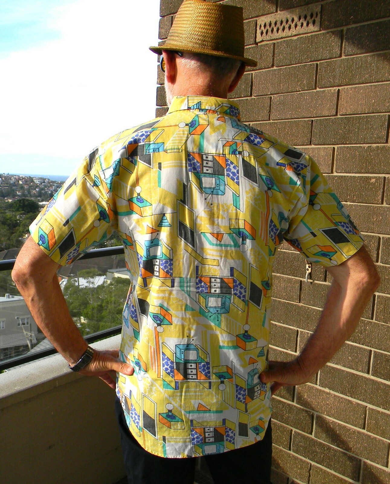 VINTAGE Zeppelin 1980s Original Rocker Arty Hip Retro Box TV Lamp Table Shirt