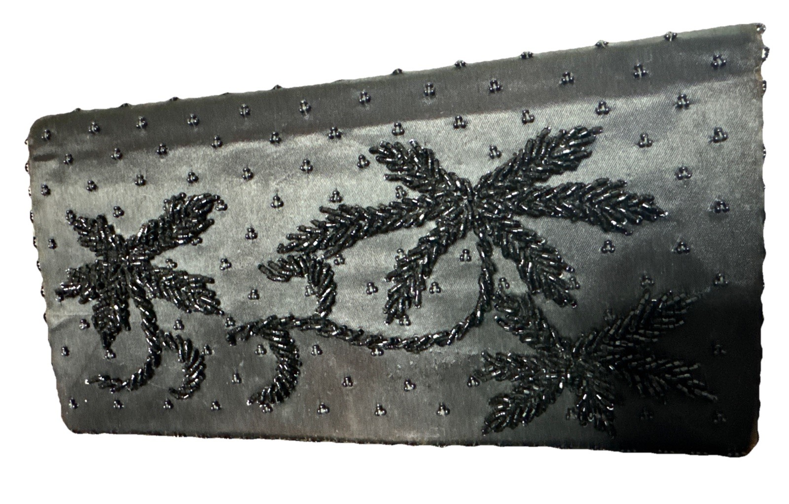 1950’s VINTAGE FORTUNE HONG KONG BLACK SATIN BEADED HARD SIDED CLUTCH PURSE
