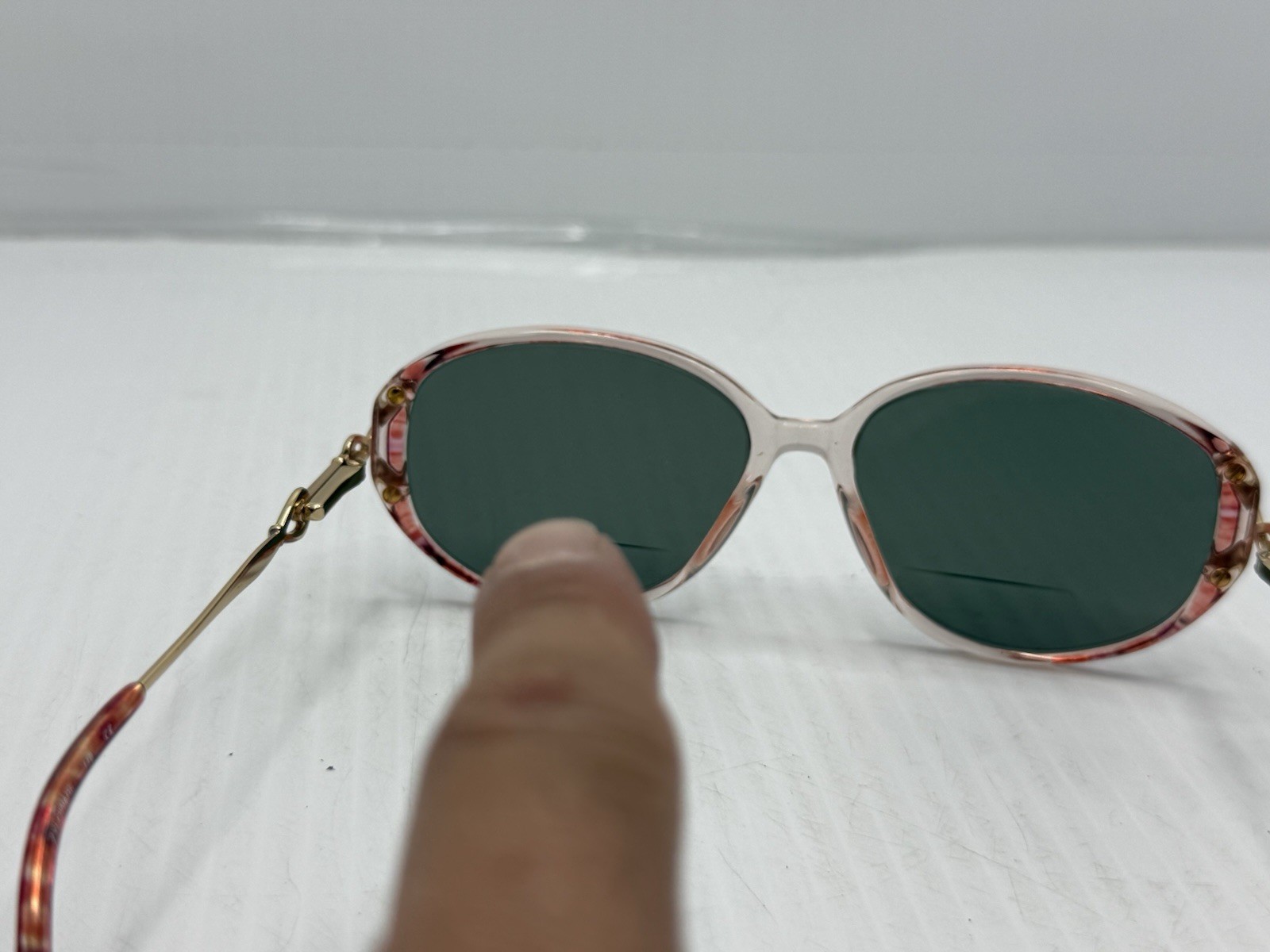 Vintage Gloria Vanderbilt 749 Purple Translucent Oval Sunglasses FRAMES ONLY