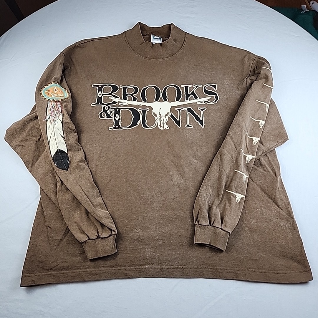 VTG Brooks & Dunn Long Sleeve Size XL Concert Shirt Double Sided Aztec Sleeve