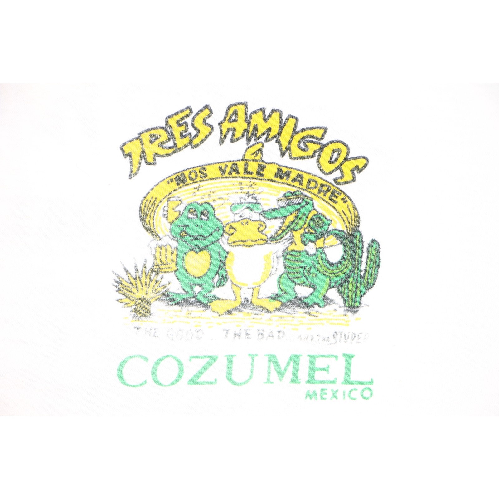 90s Vintage Tres Amigos Cozumel Mexico Beer Drinking Alligator Souvenir T Shirt