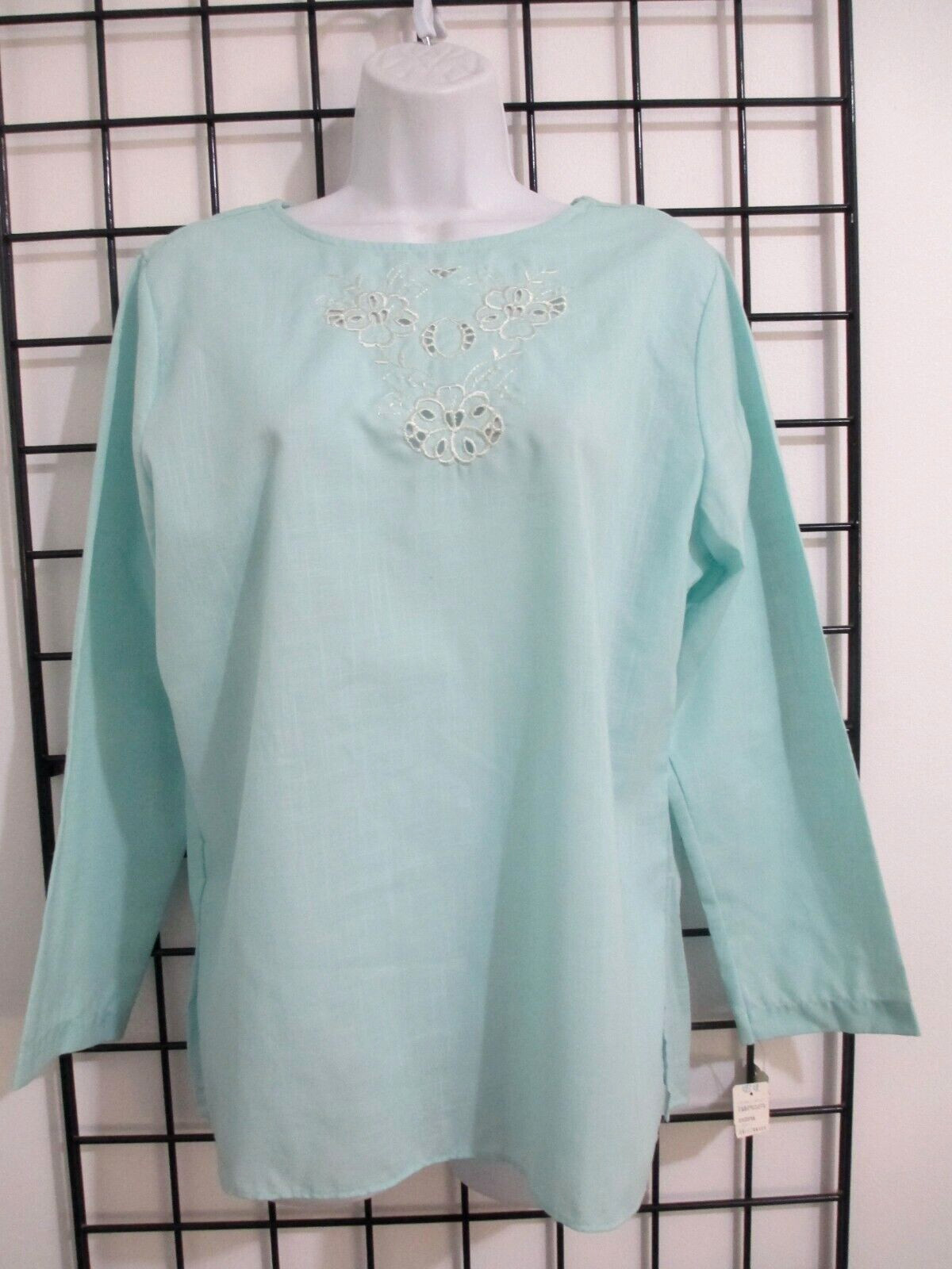 “NEW OLD STOCK” PARIS STATION / USA 🌸 SIZE 16 / 42″ BUST==EMBROIDERY BLOUSE