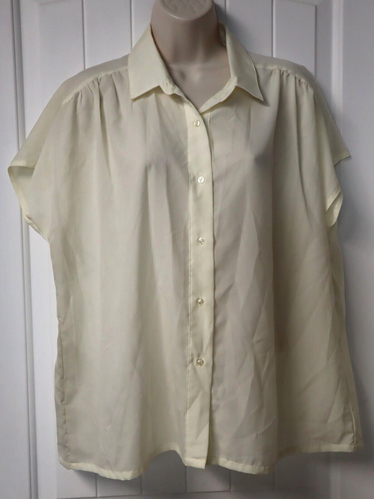 Vintage 1970s ALICIA button up ivory blouse