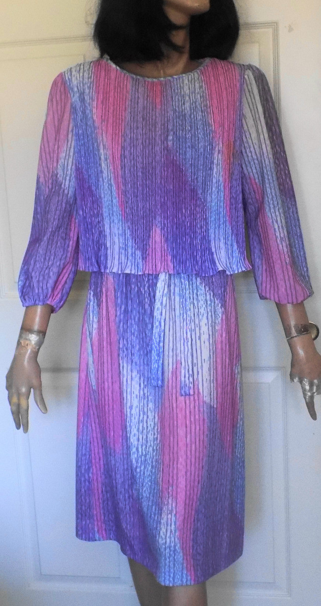 Vintage 70s Shades of Purple Pleated Polyester Dress M.C.S. Ltd. Size 12 B38