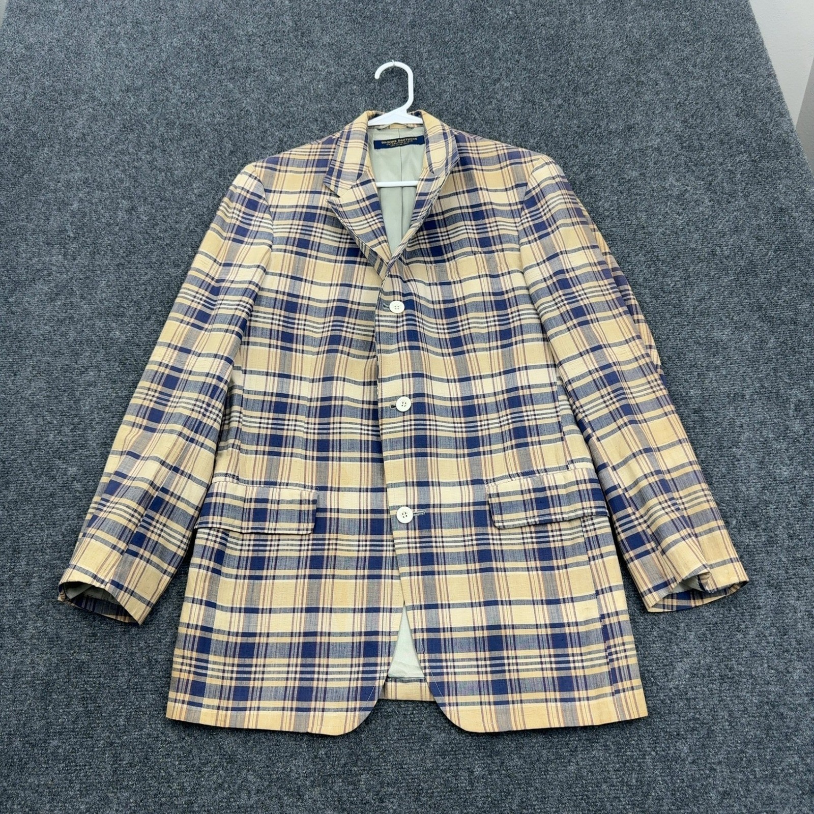 Vintage Brooks Brothers Sport Coat Mens 42R Tan Blue Plaid Silk Blend Blazer