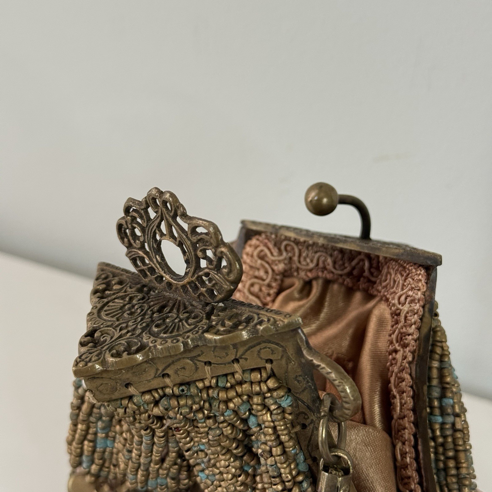Antique 1920s Glass Beaded Victorian Flapper Purse Ornate Metal Frame W/ Mirror