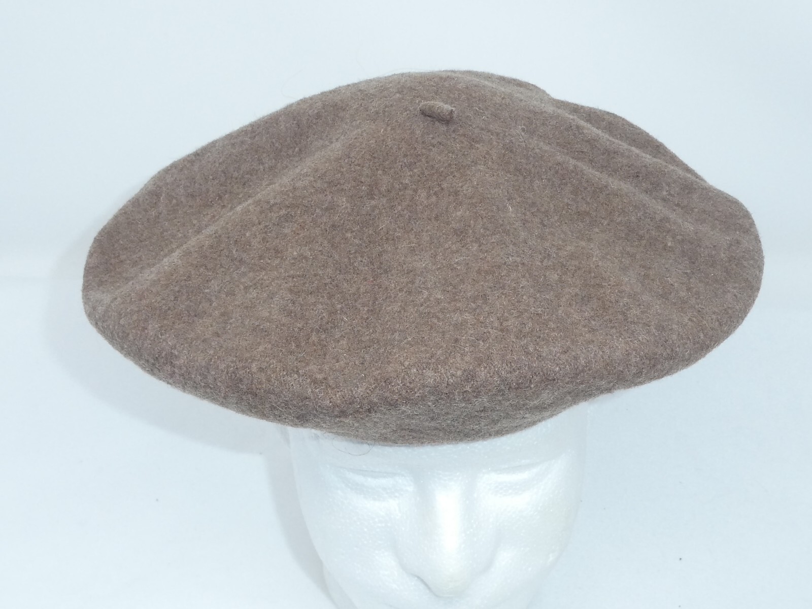 VINTAGE BASQUE BERET 100% WOOL BROWN ARTIST CAP MADE IN CZECH REPUBLIC
