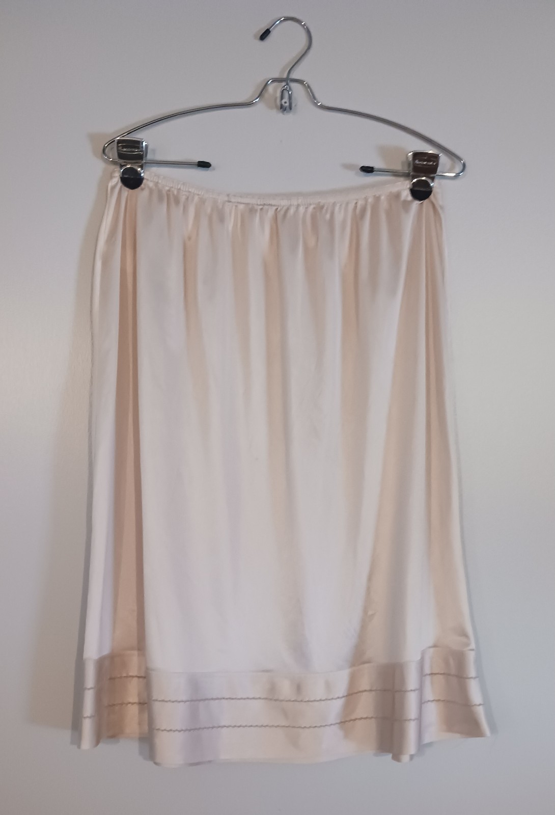 Vintage Beige Nylon Half Slip Size 22w-24w Unbranded