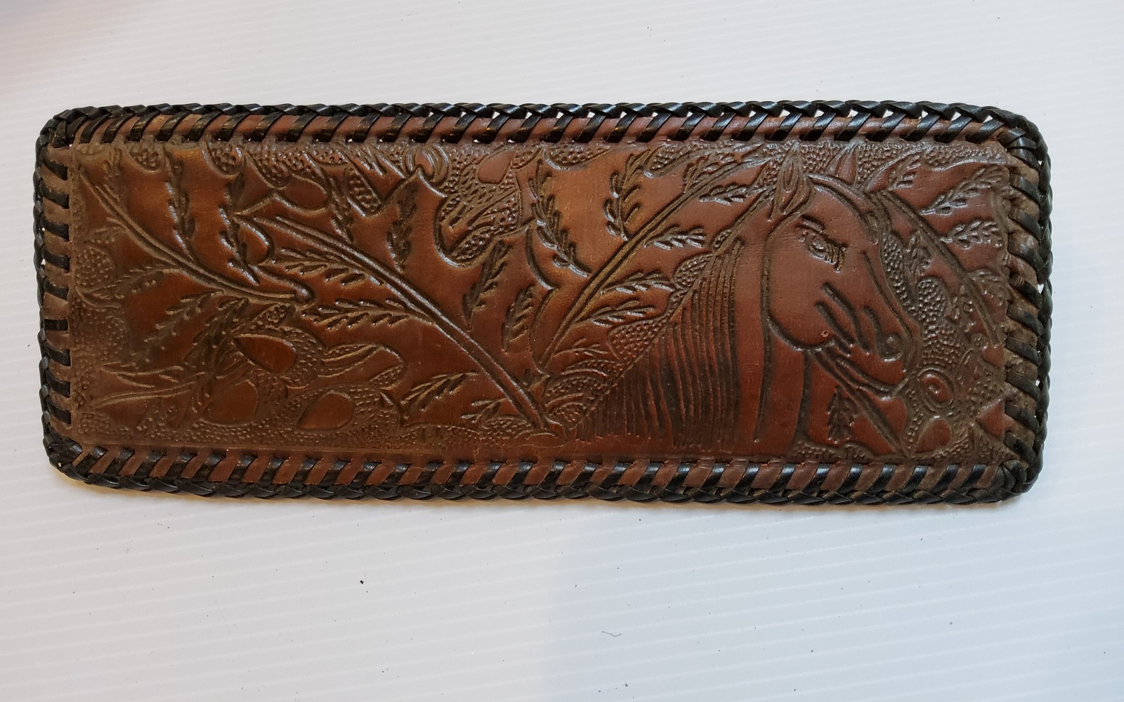 VTG. New BiFold Leather Wallet~Bear In The Woods~Whipstitch Hand Tooled Handmade