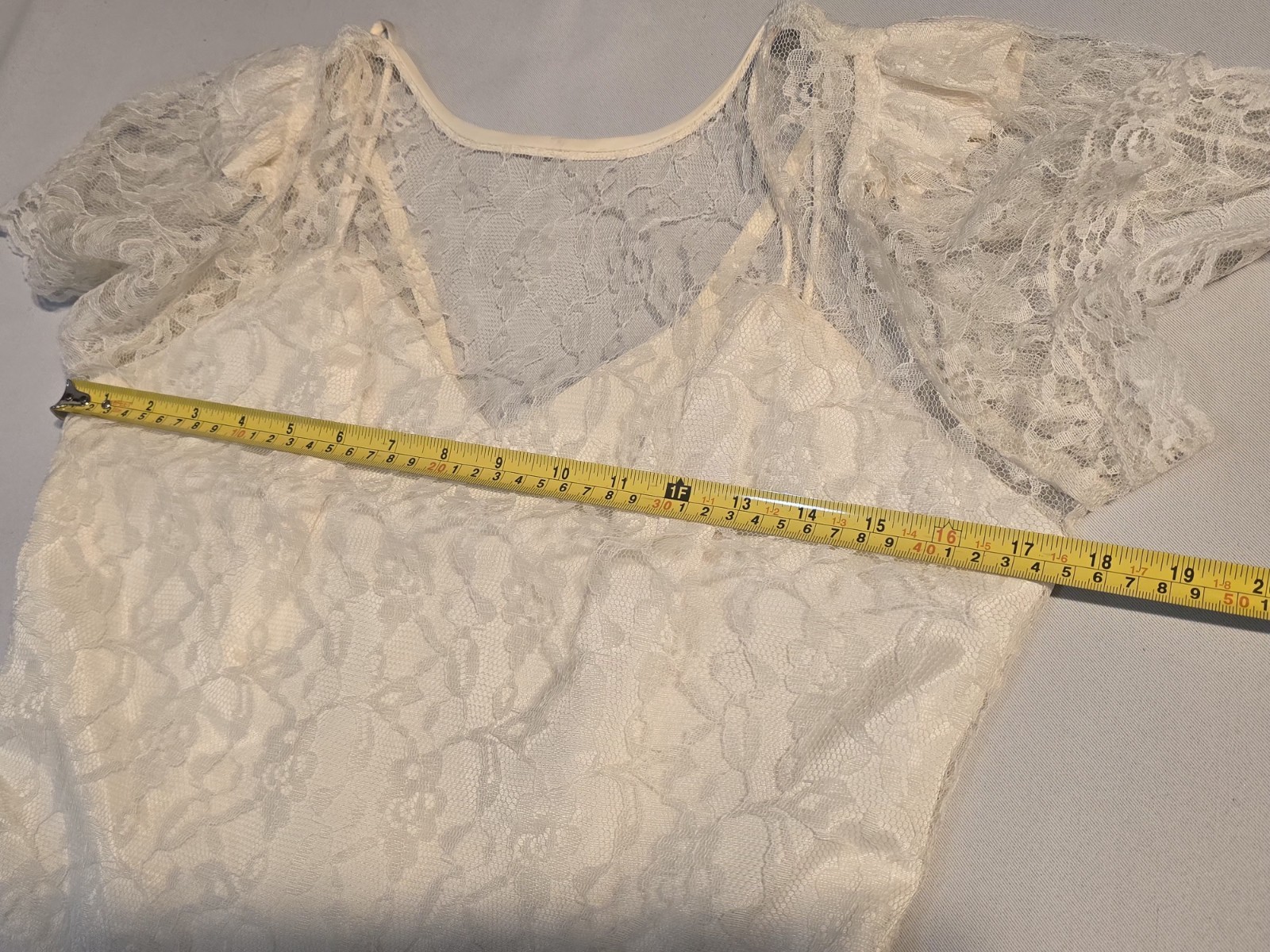 Vintage HW Collections Ivory Lace Drop Waist Dress Bridal Size 11-12 U.S.A Made