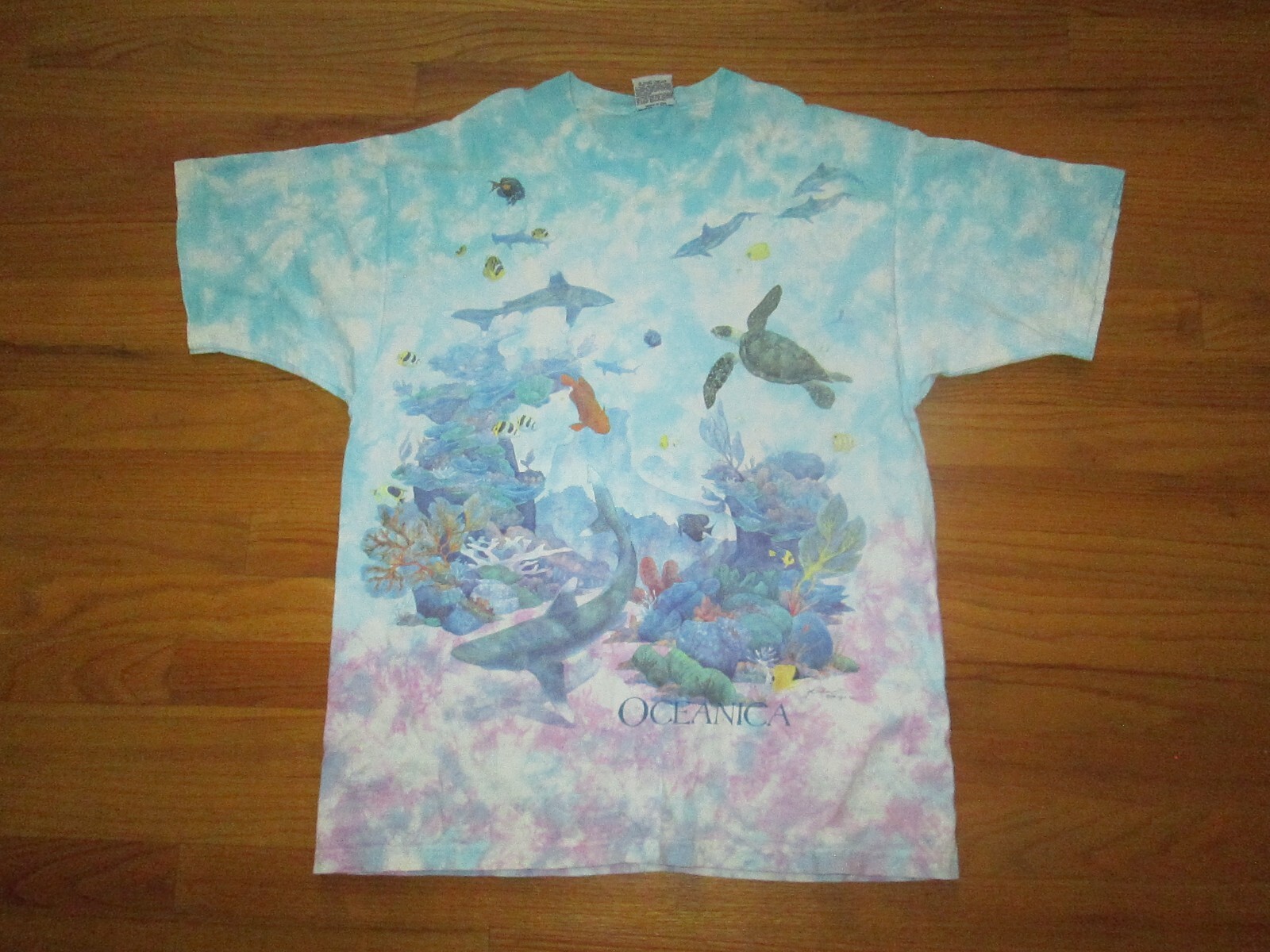 LIQUID BLUE 1993 AOP Vtg 1990s Oceanica Wildlife Sea turtle Shark T SHirt L USA